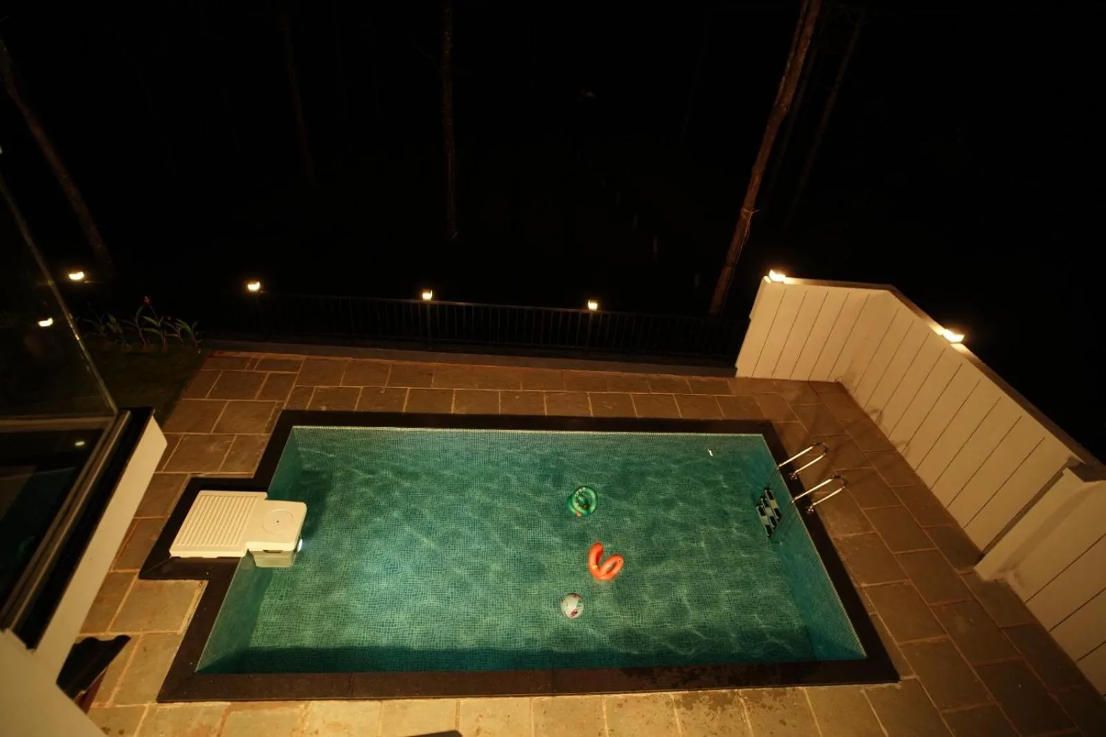 Pool view in Pabis luxurious stay