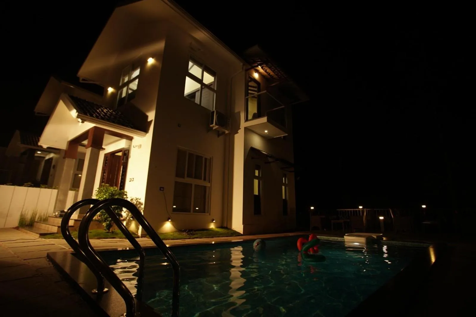 Property building in Pabis luxurious stay