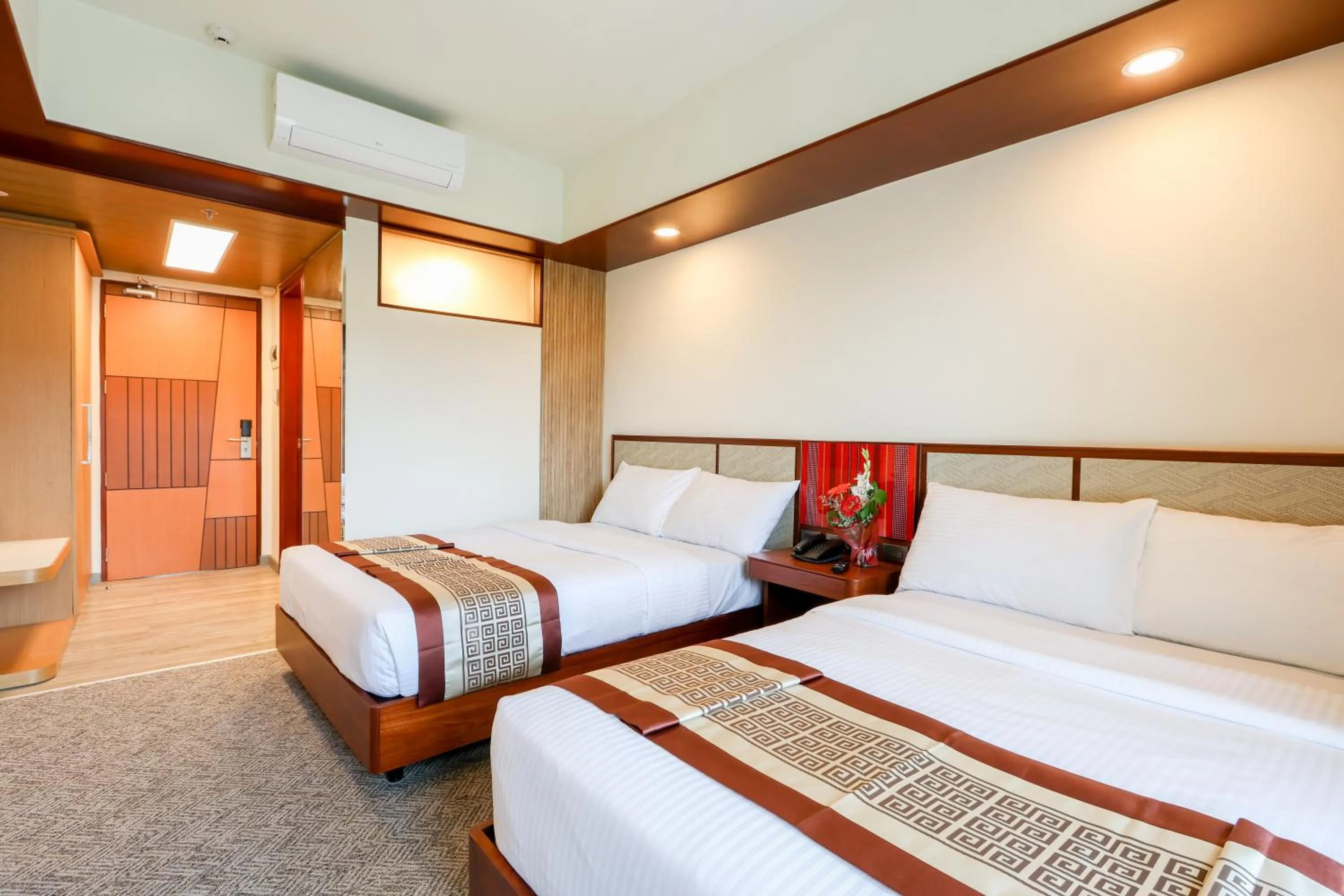 Bed in Sotogrande Hotel Baguio