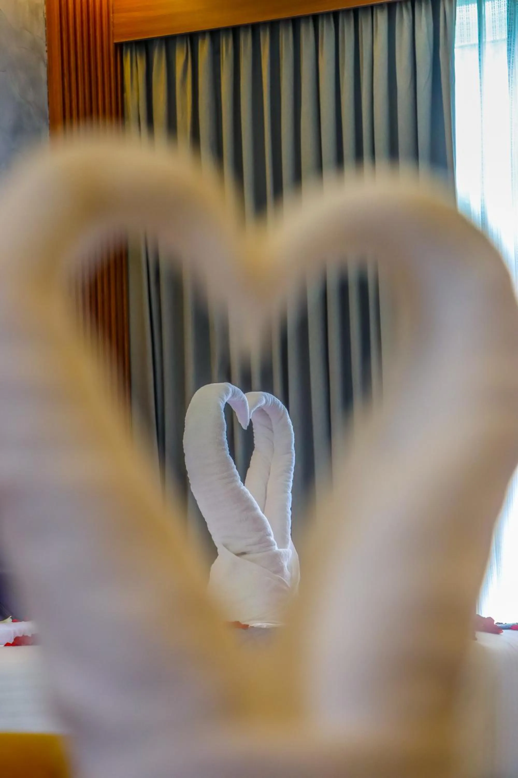 Bed in Winter Note Resorts