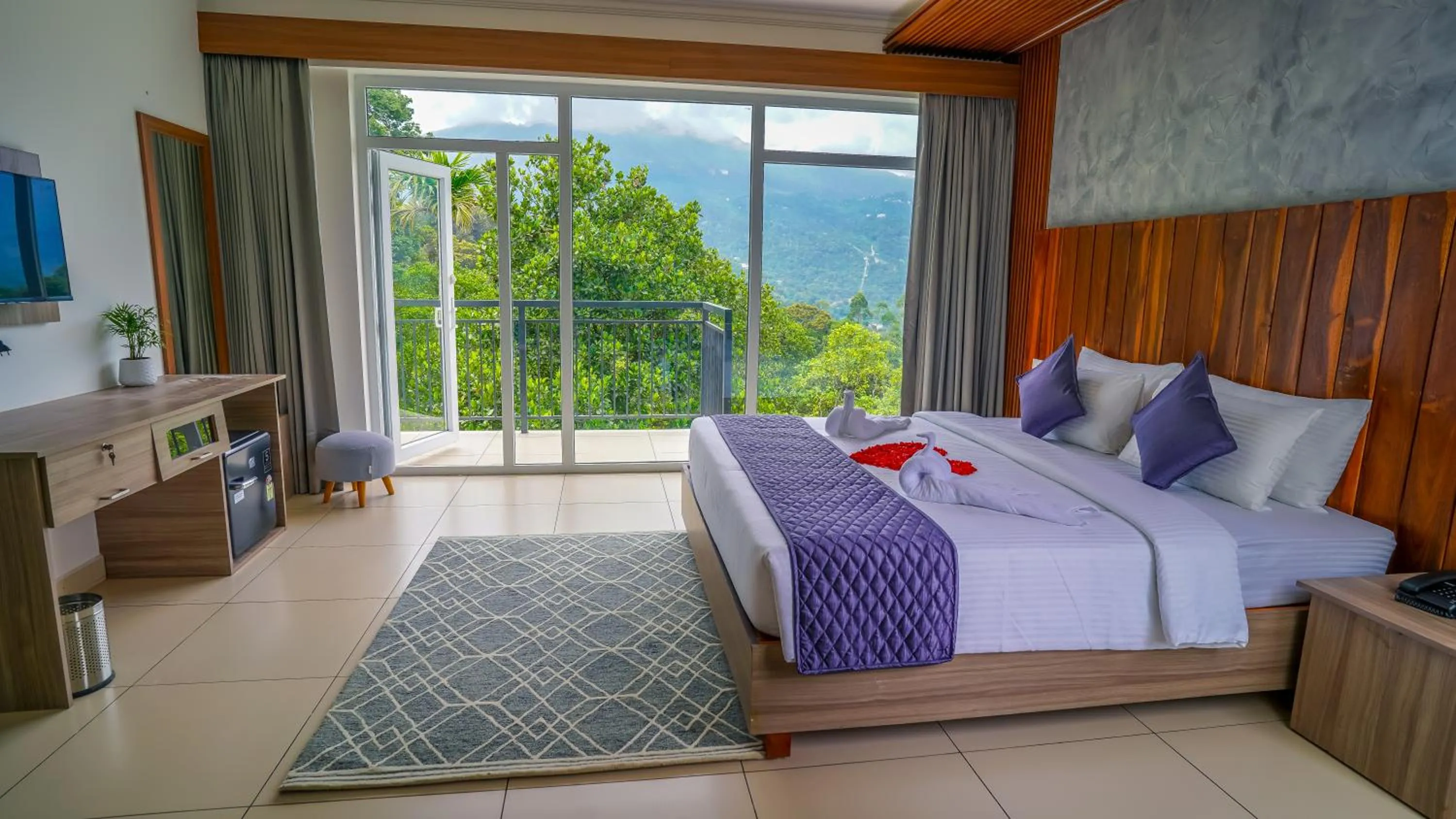 Bed in Winter Note Resorts