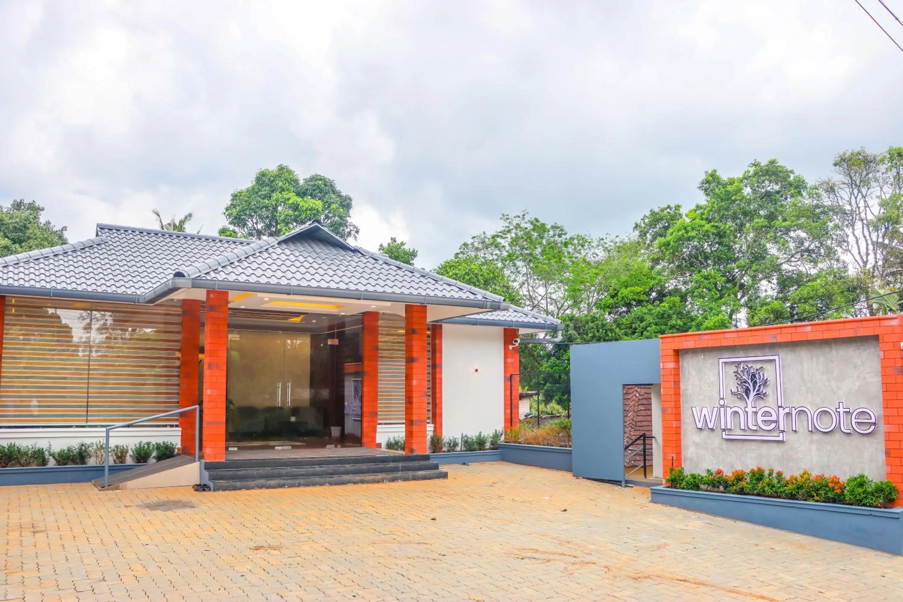 Property building in Winter Note Resorts