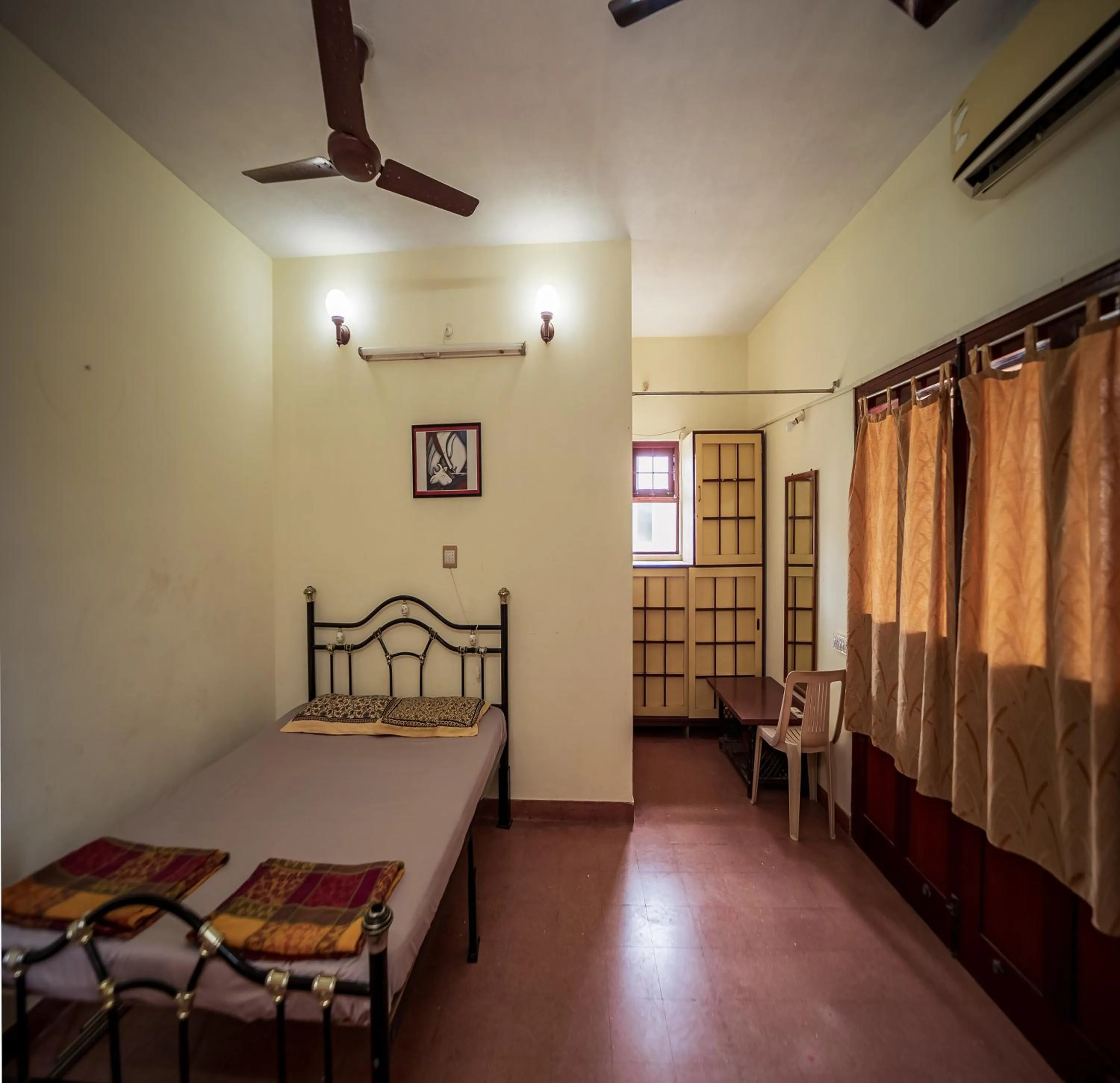 Bed in Sacar Guest House