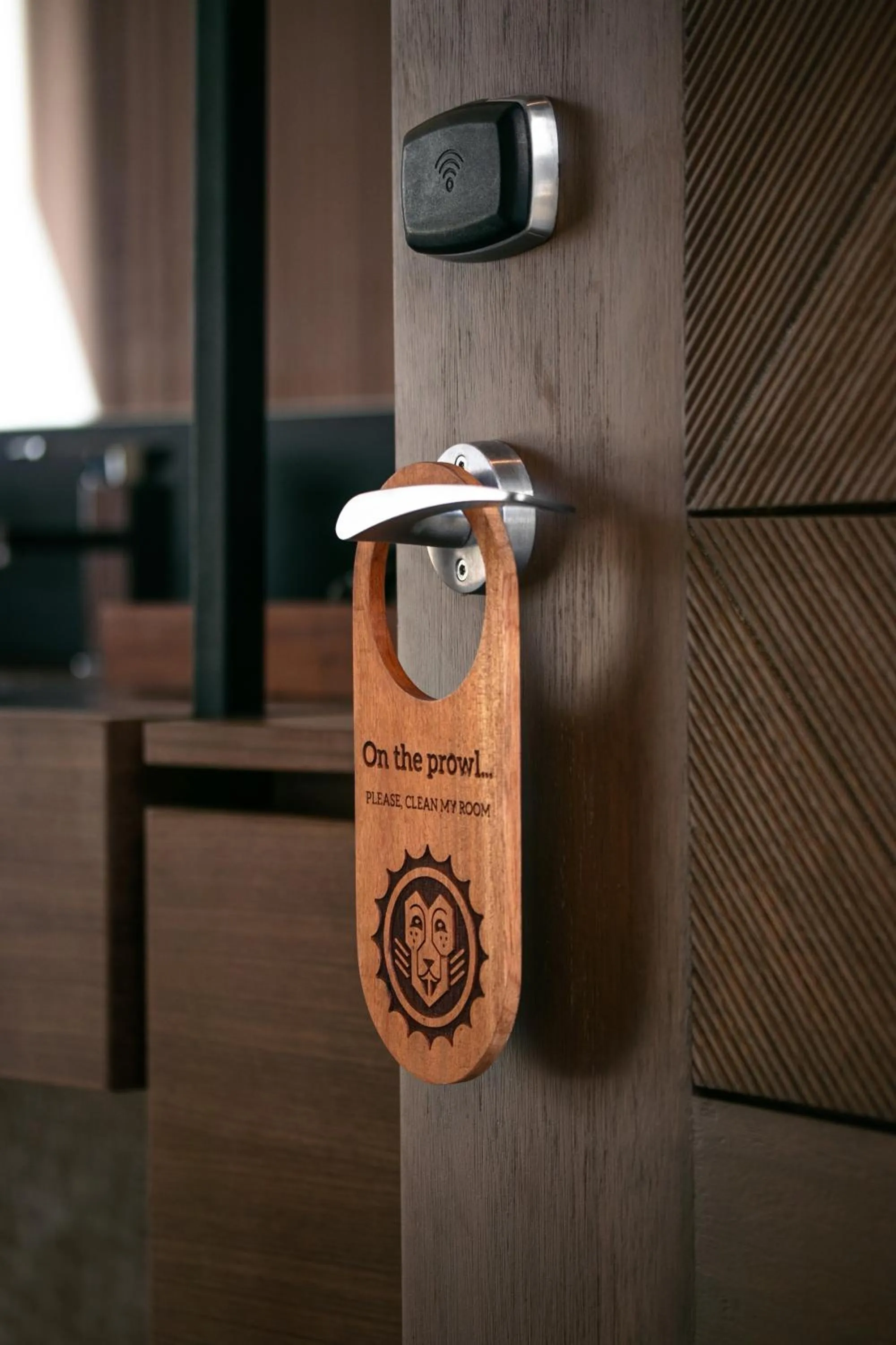 The Funny Lion - Puerto Princesa