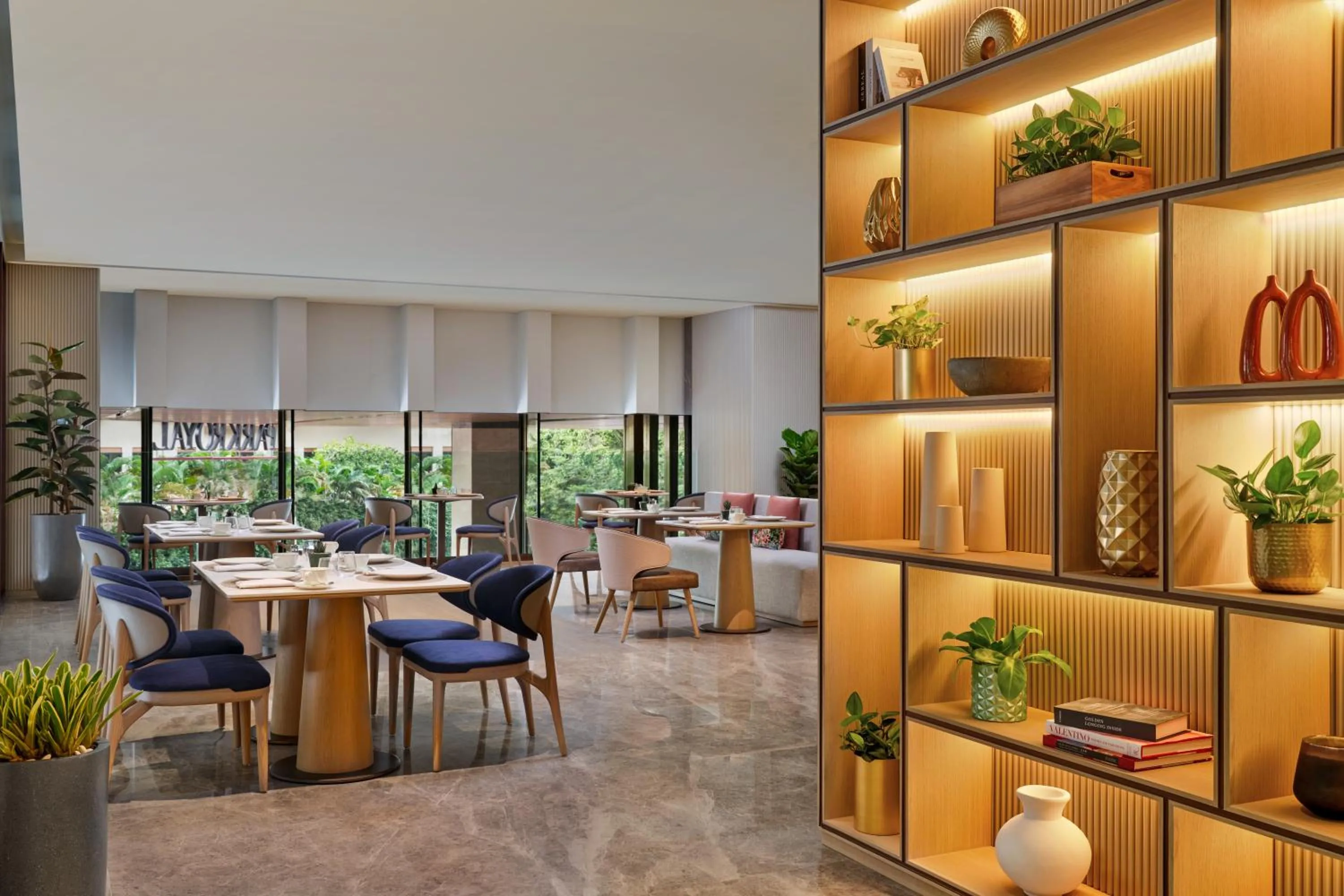 Restaurant/places to eat in PARKROYAL Serviced Suites Jakarta