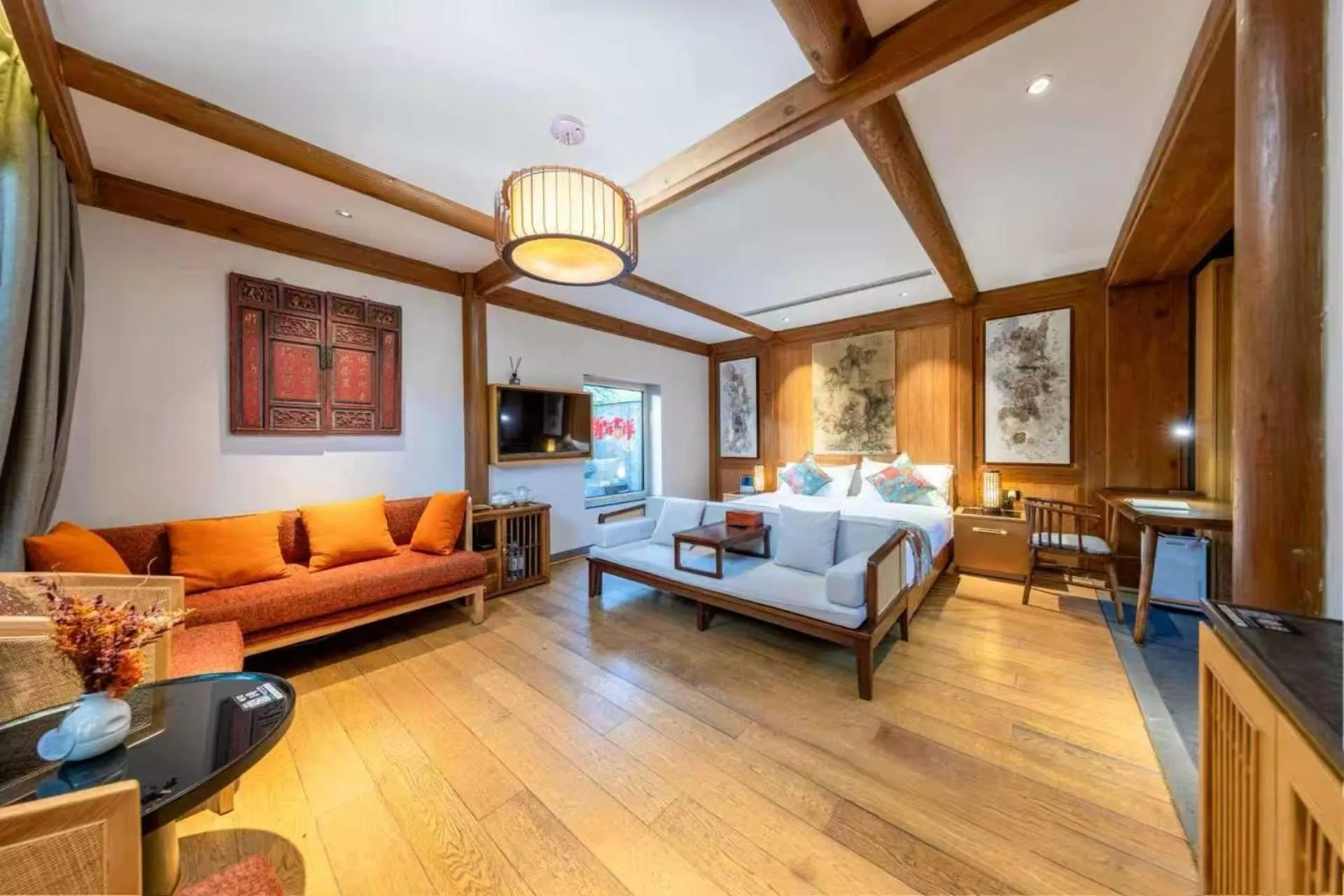 Bed in The JOY courtyard Beijing near Tiananmen Forbidden City