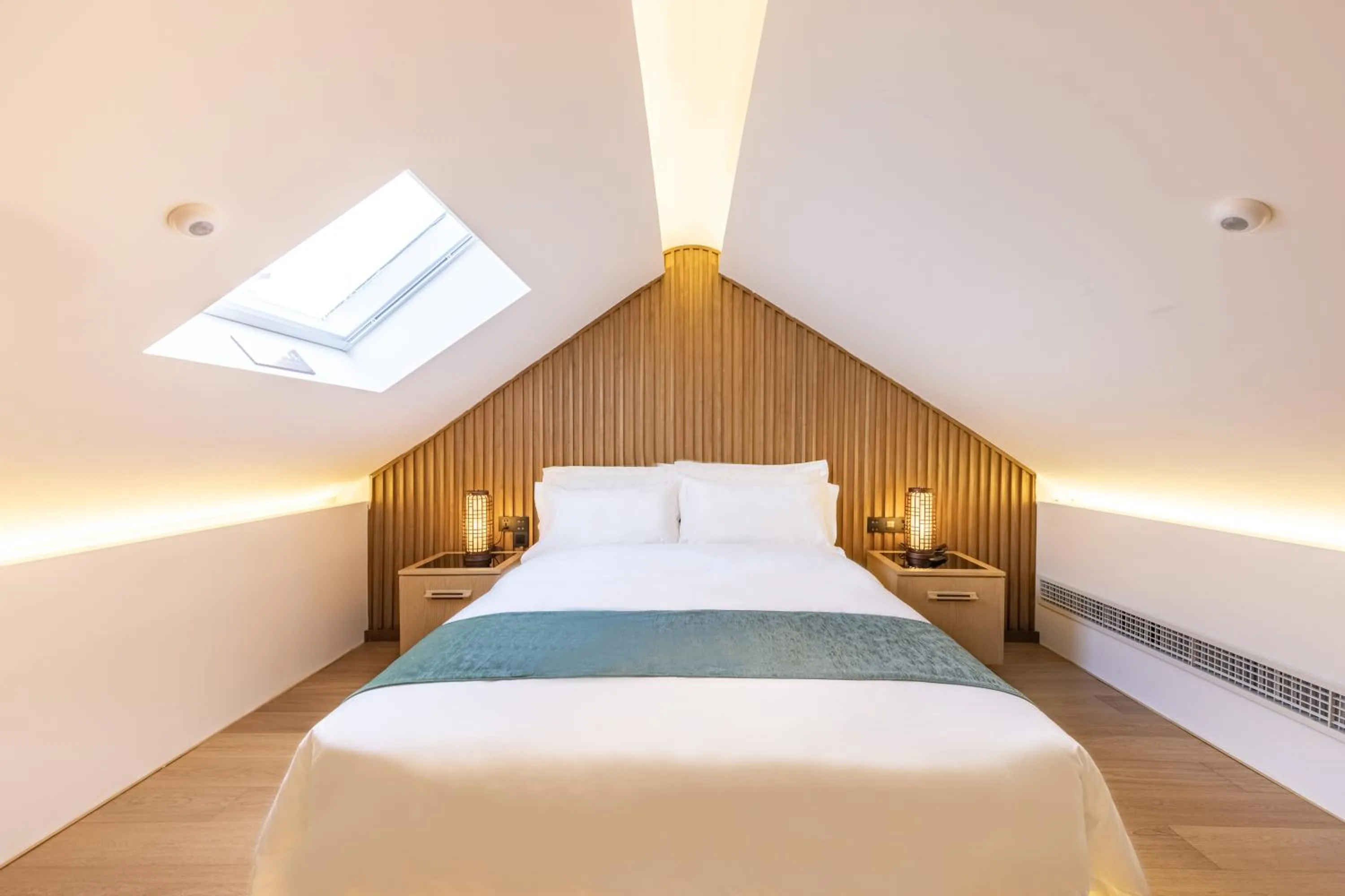 Bed in The JOY courtyard Beijing near Tiananmen Forbidden City