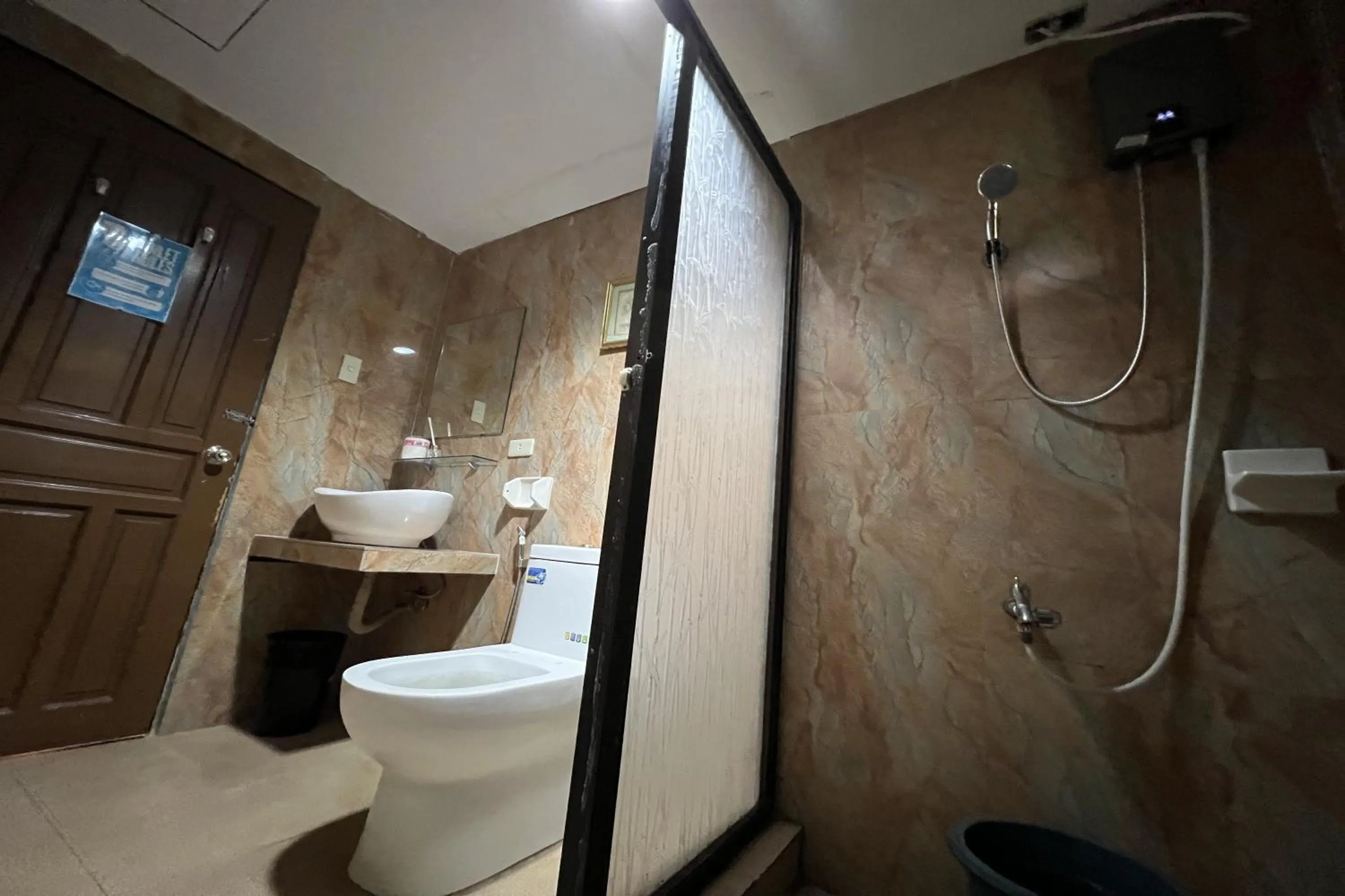 Shower in Vista Venice Resort