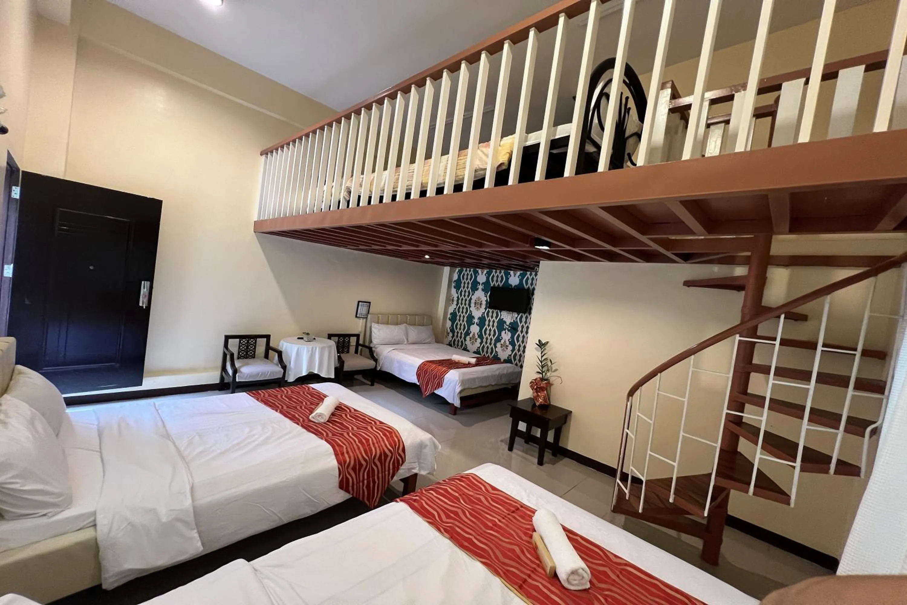 Photo of the whole room, Bed in Vista Venice Resort