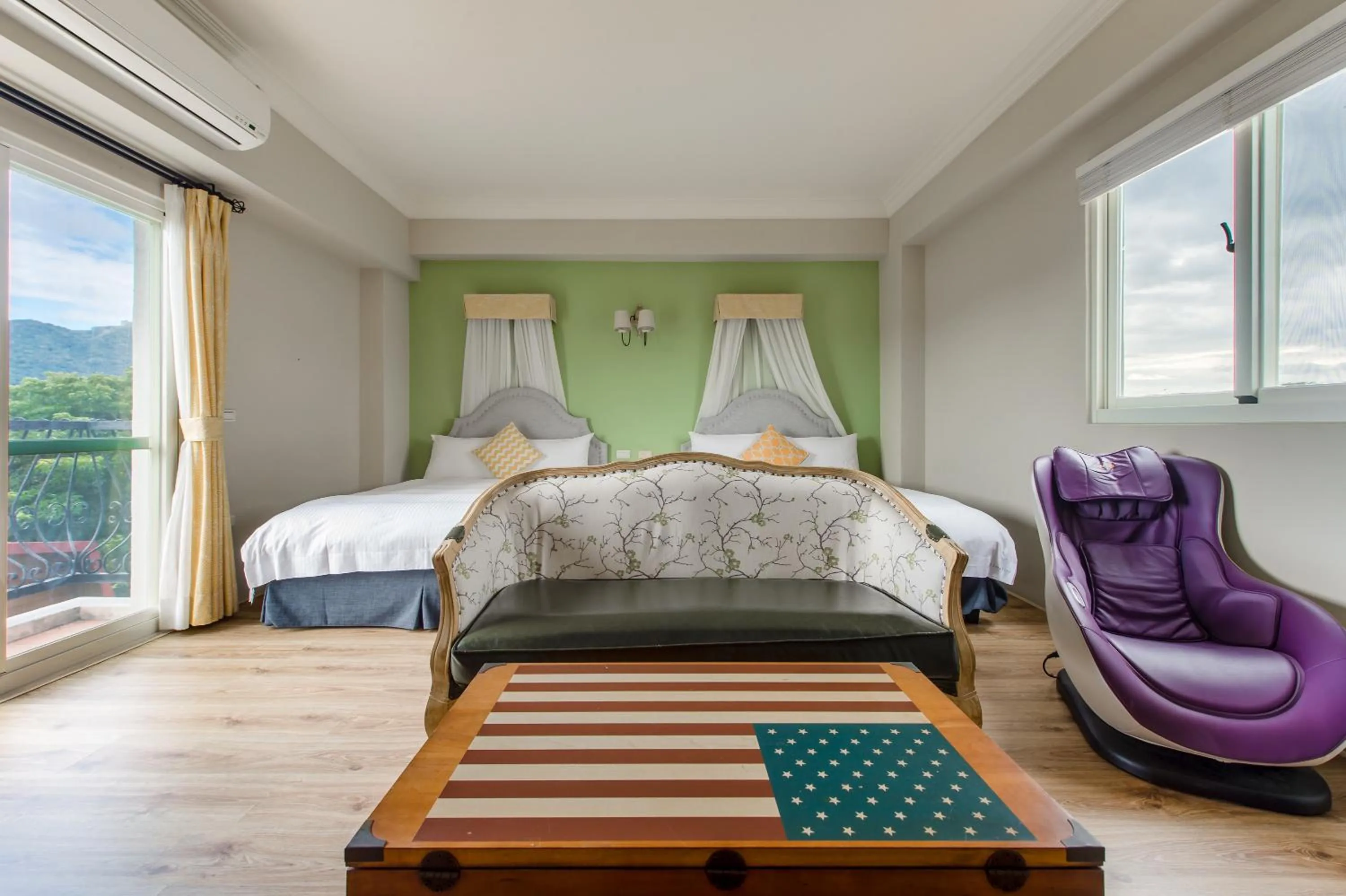 Bed in Wilderness1138 Hualien B&B