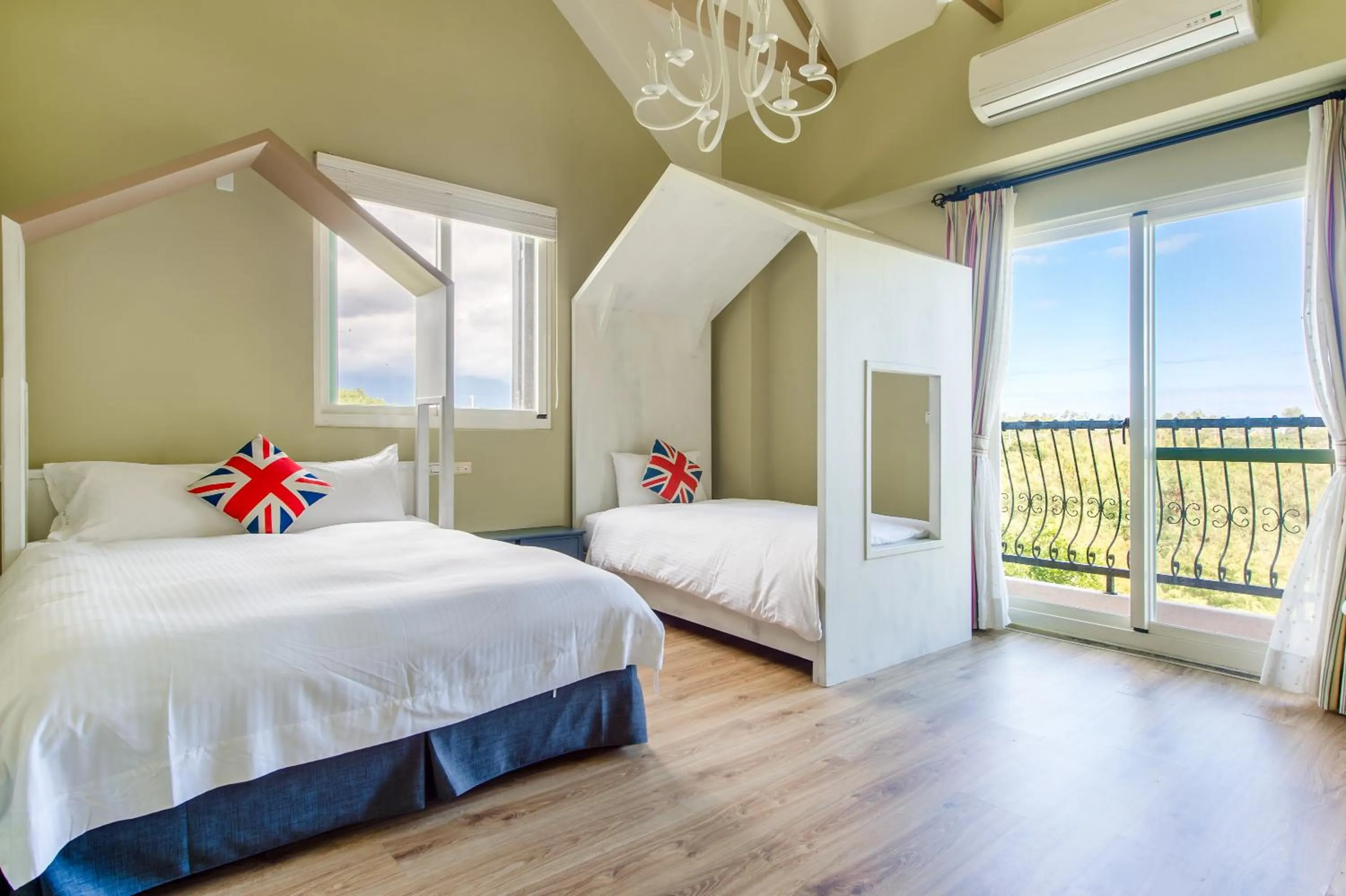 Bed in Wilderness1138 Hualien B&B