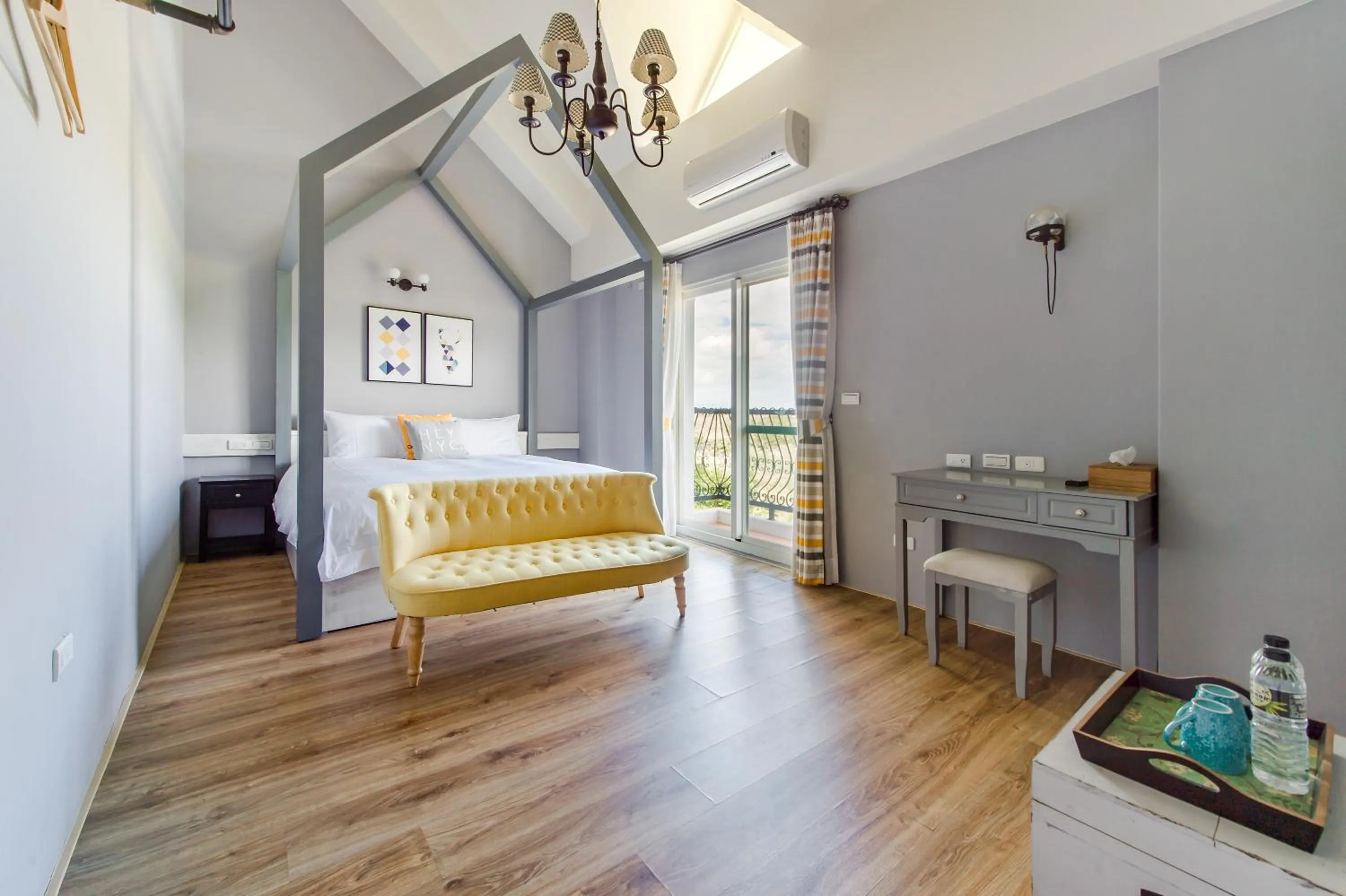 Bed in Wilderness1138 Hualien B&B