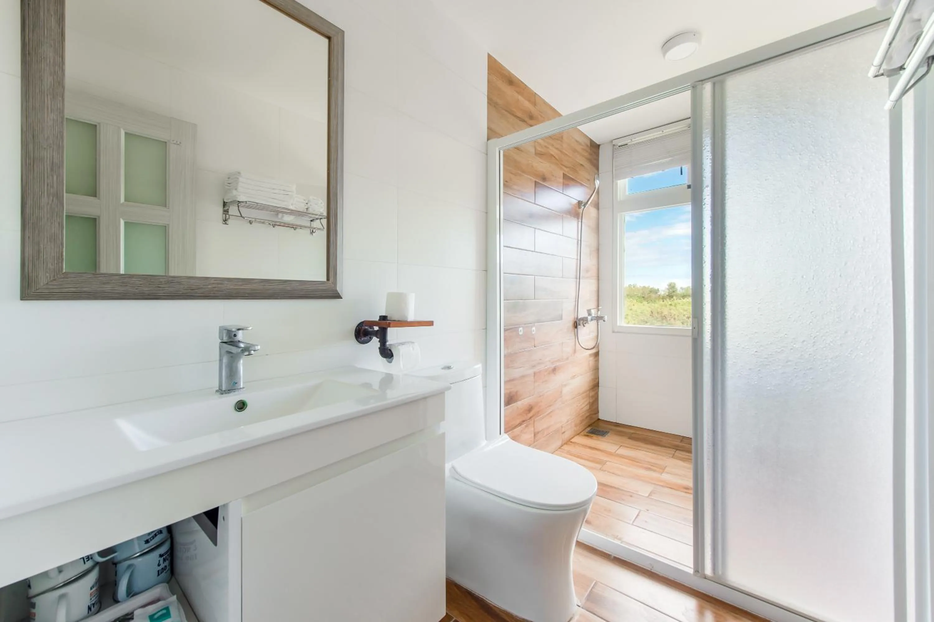 Shower in Wilderness1138 Hualien B&B