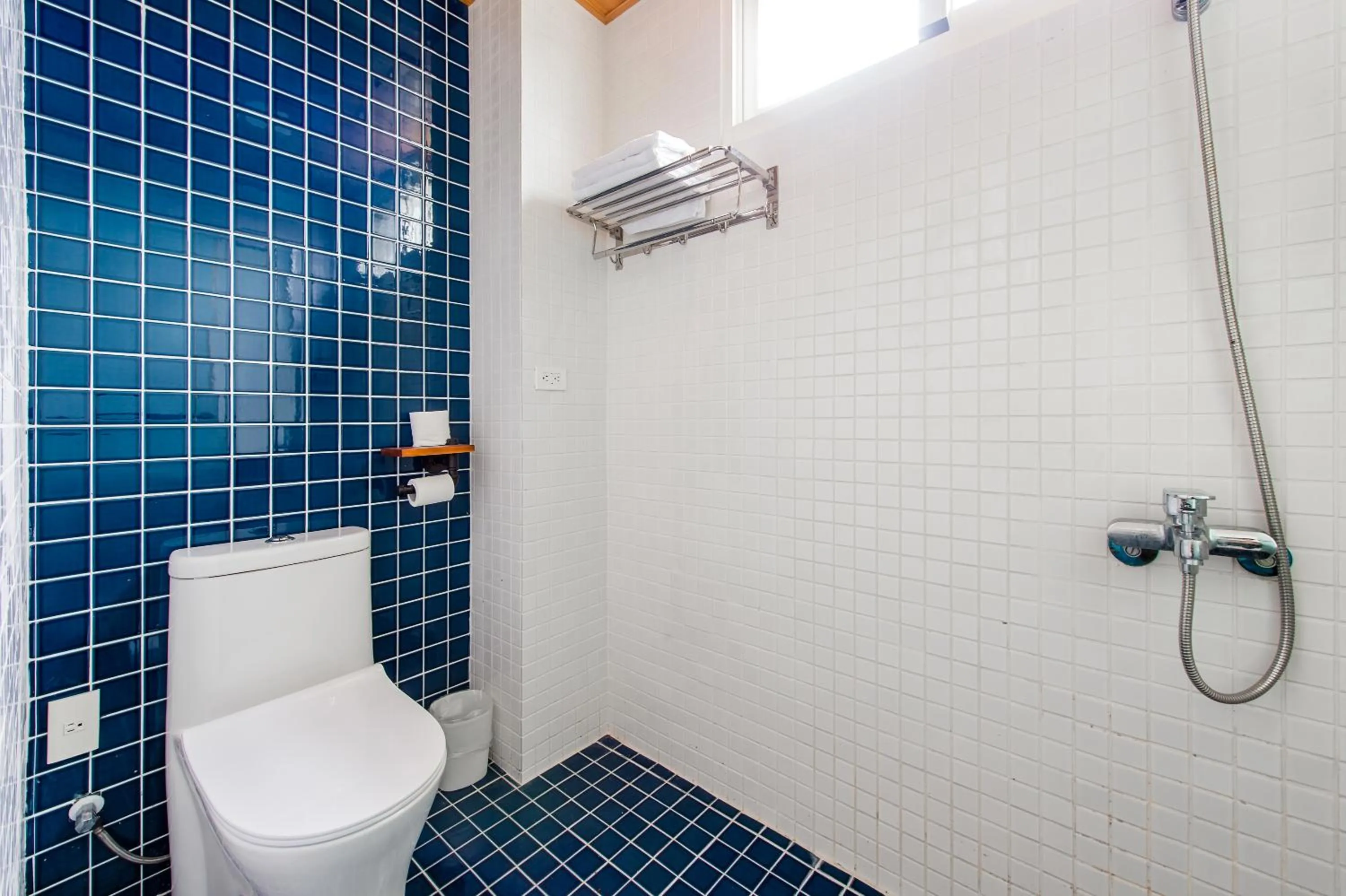 Shower in Wilderness1138 Hualien B&B