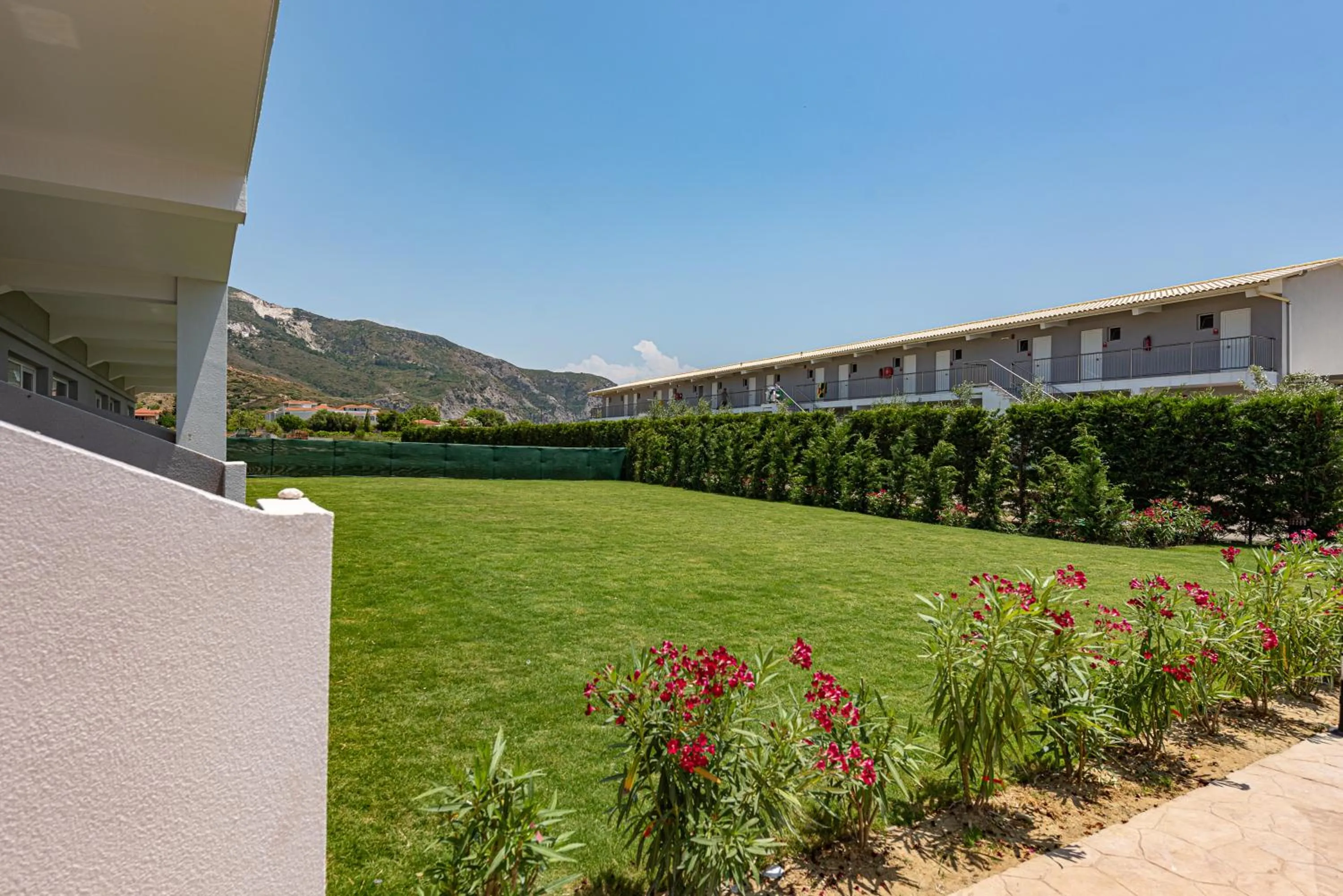 Property building in Caretta Island