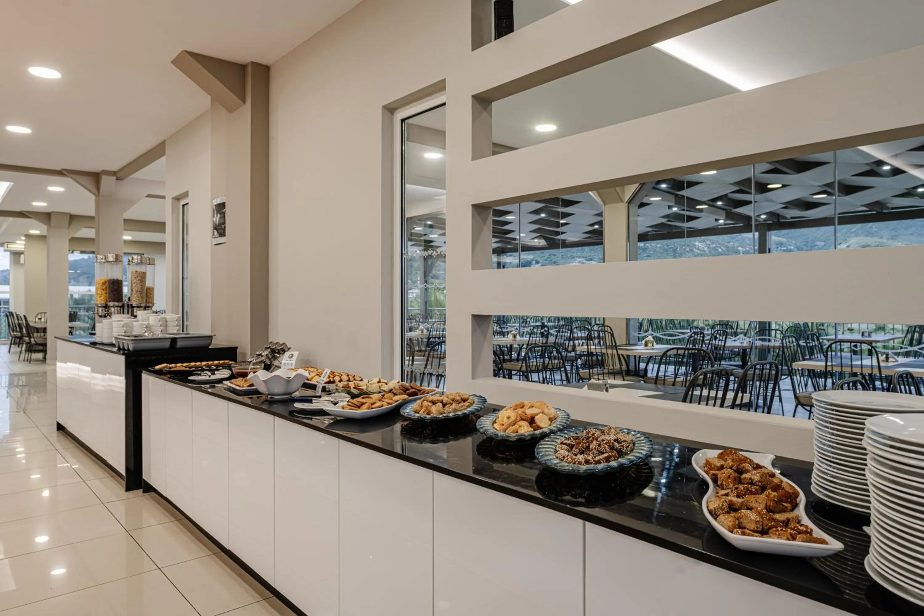 Restaurant/places to eat in Caretta Island