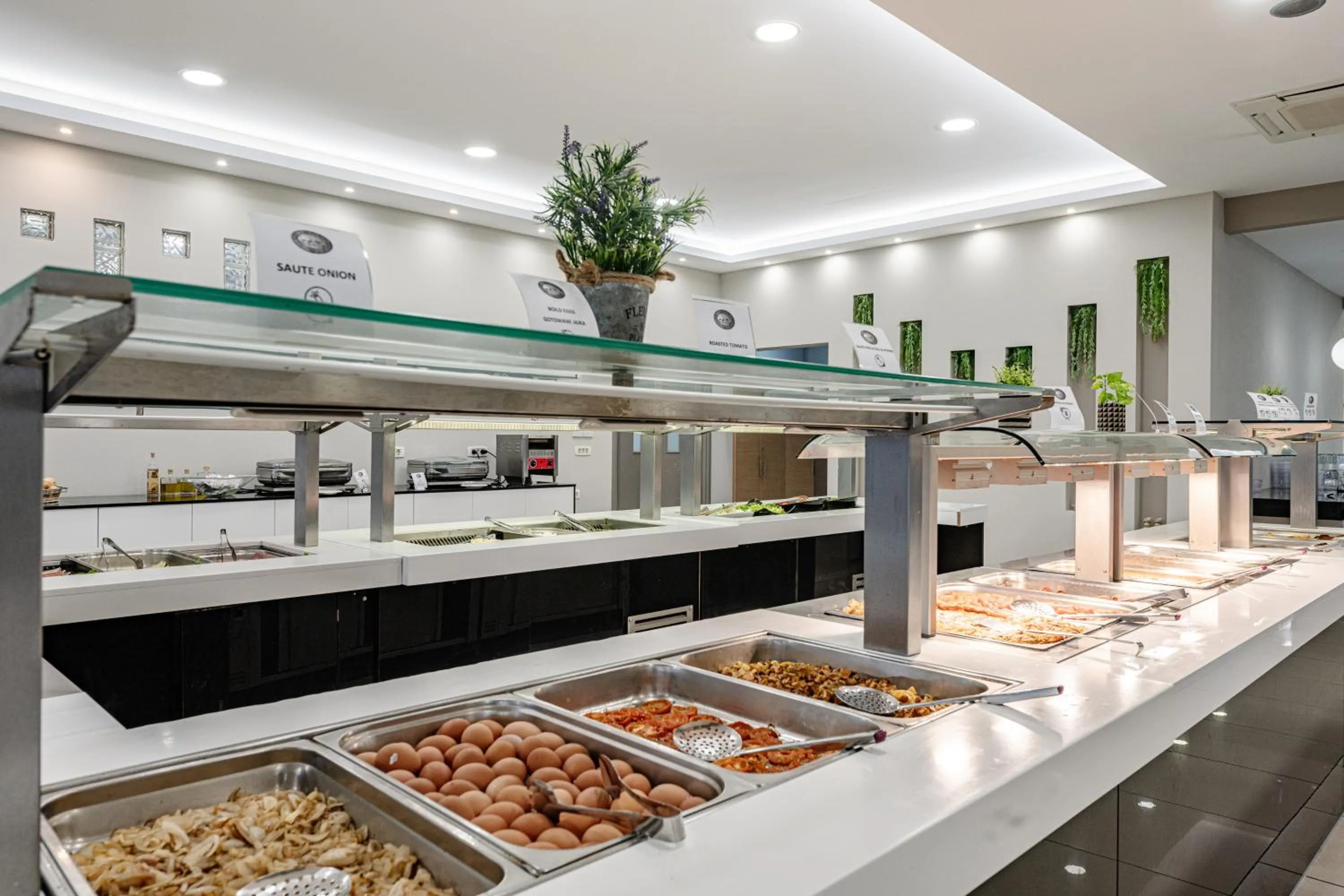 Restaurant/places to eat in Caretta Island