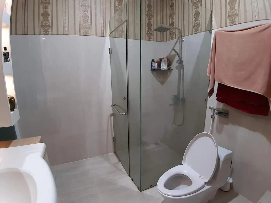 Shower in Villa Melati Residence