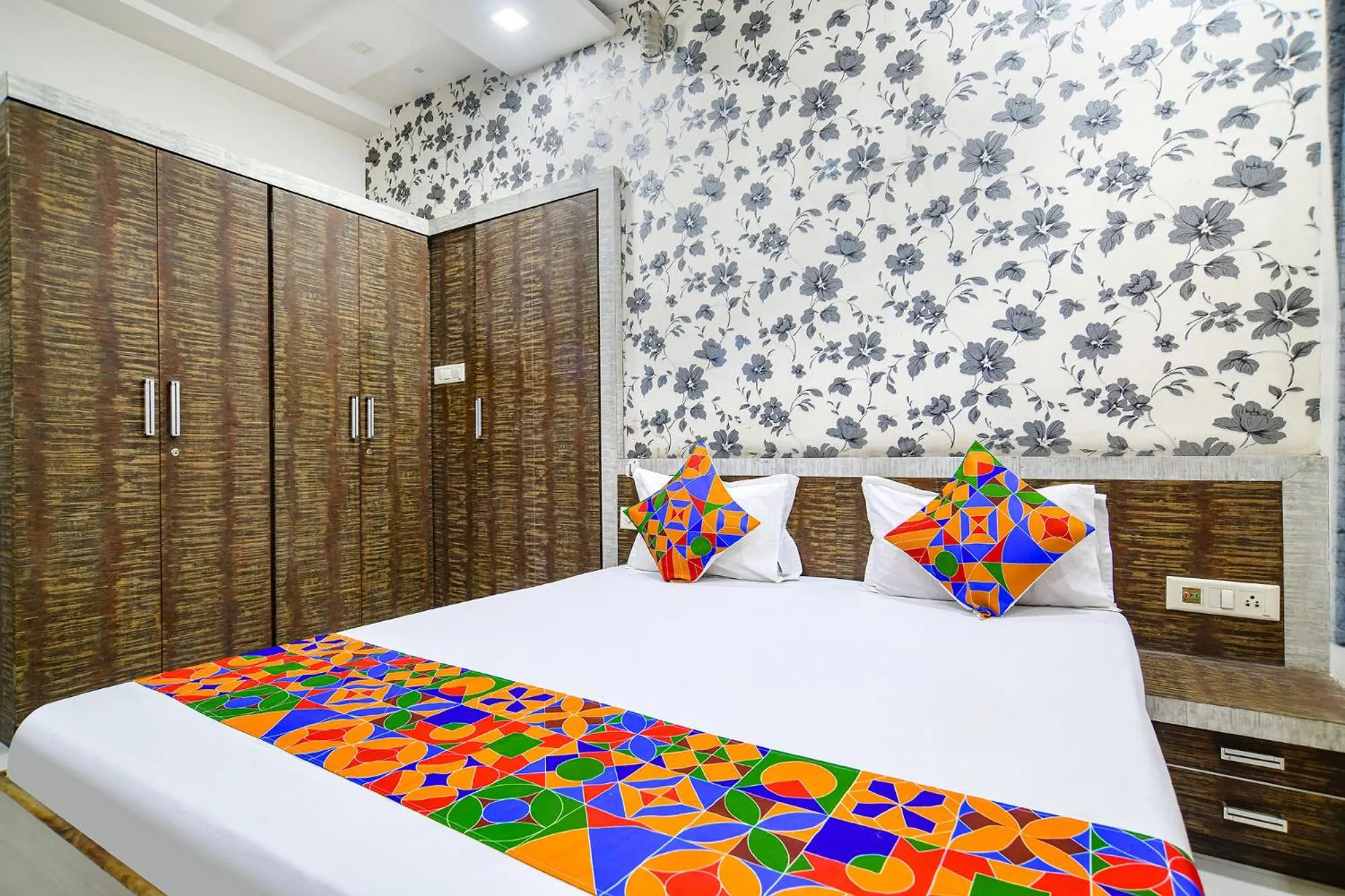 Bed in FabExpress Olive Inn