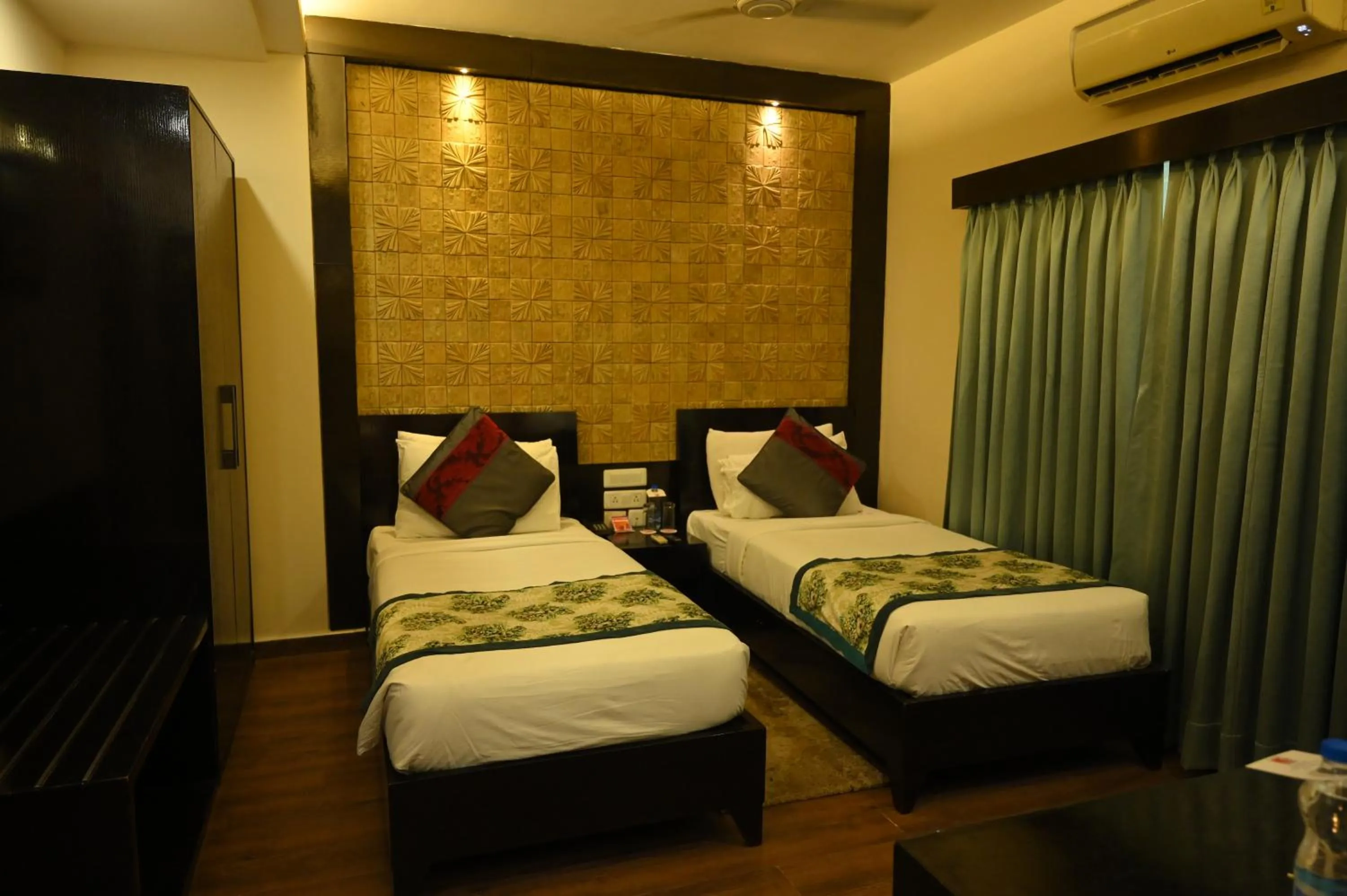 Bed in The Vaishnavi