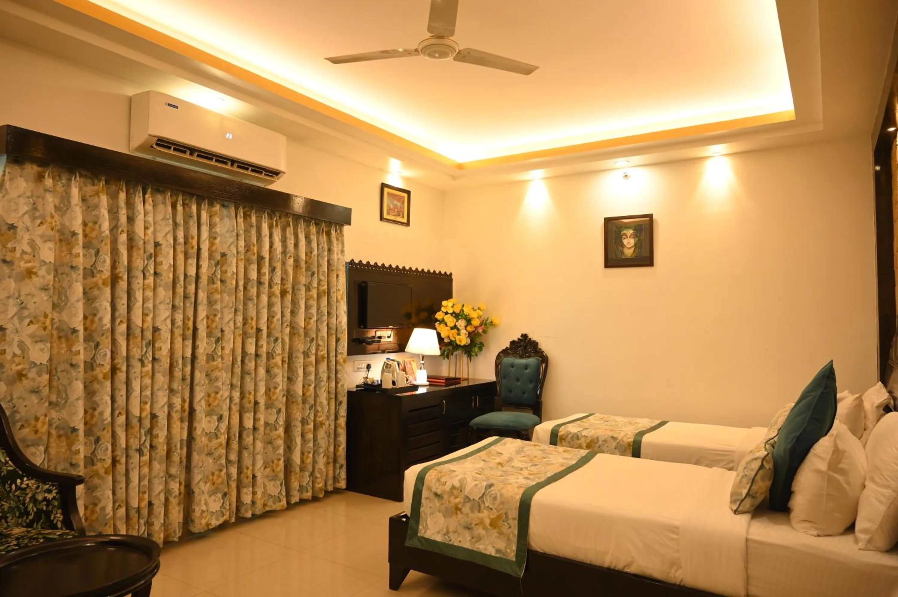 Bed in The Vaishnavi