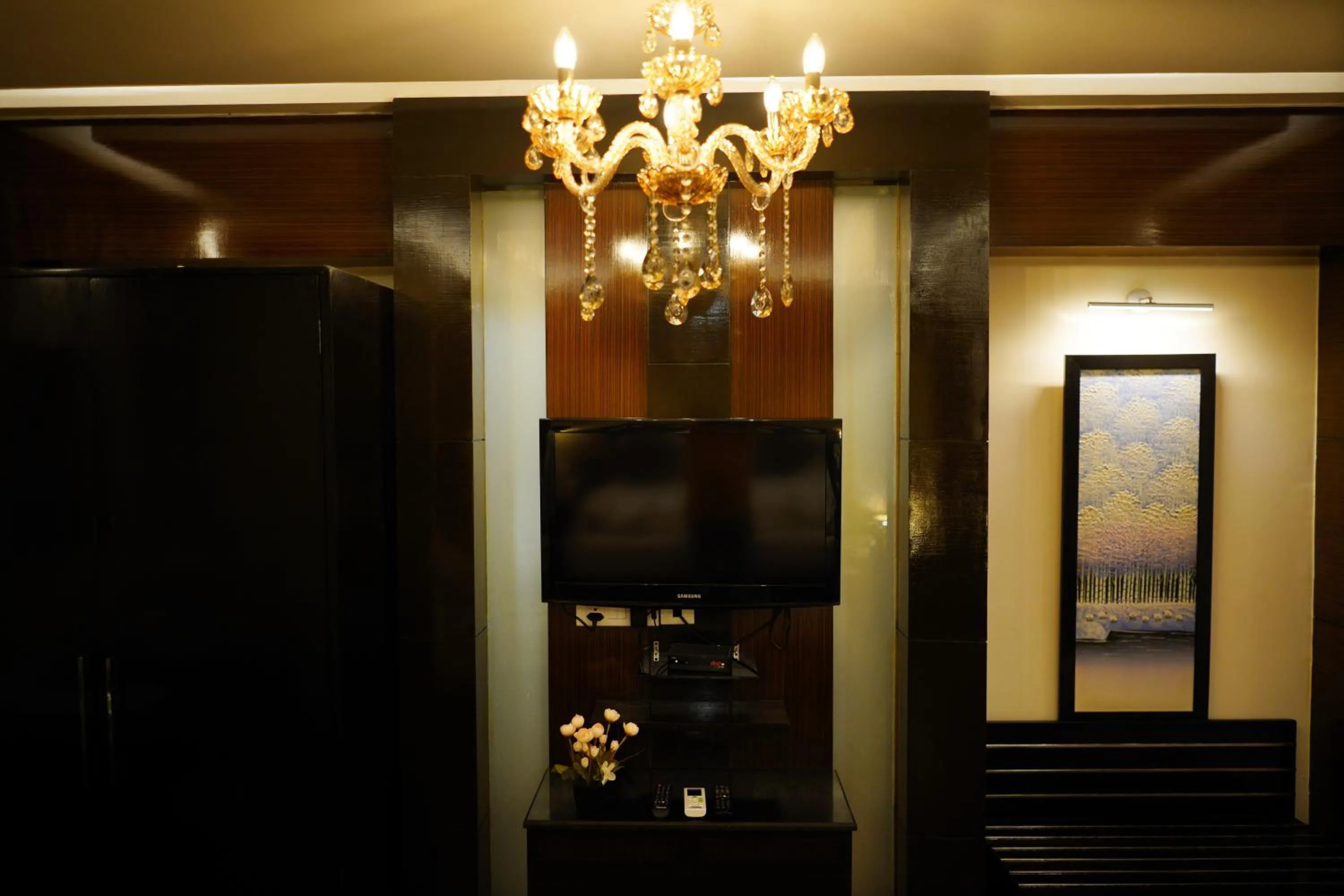 wardrobe in The Vaishnavi