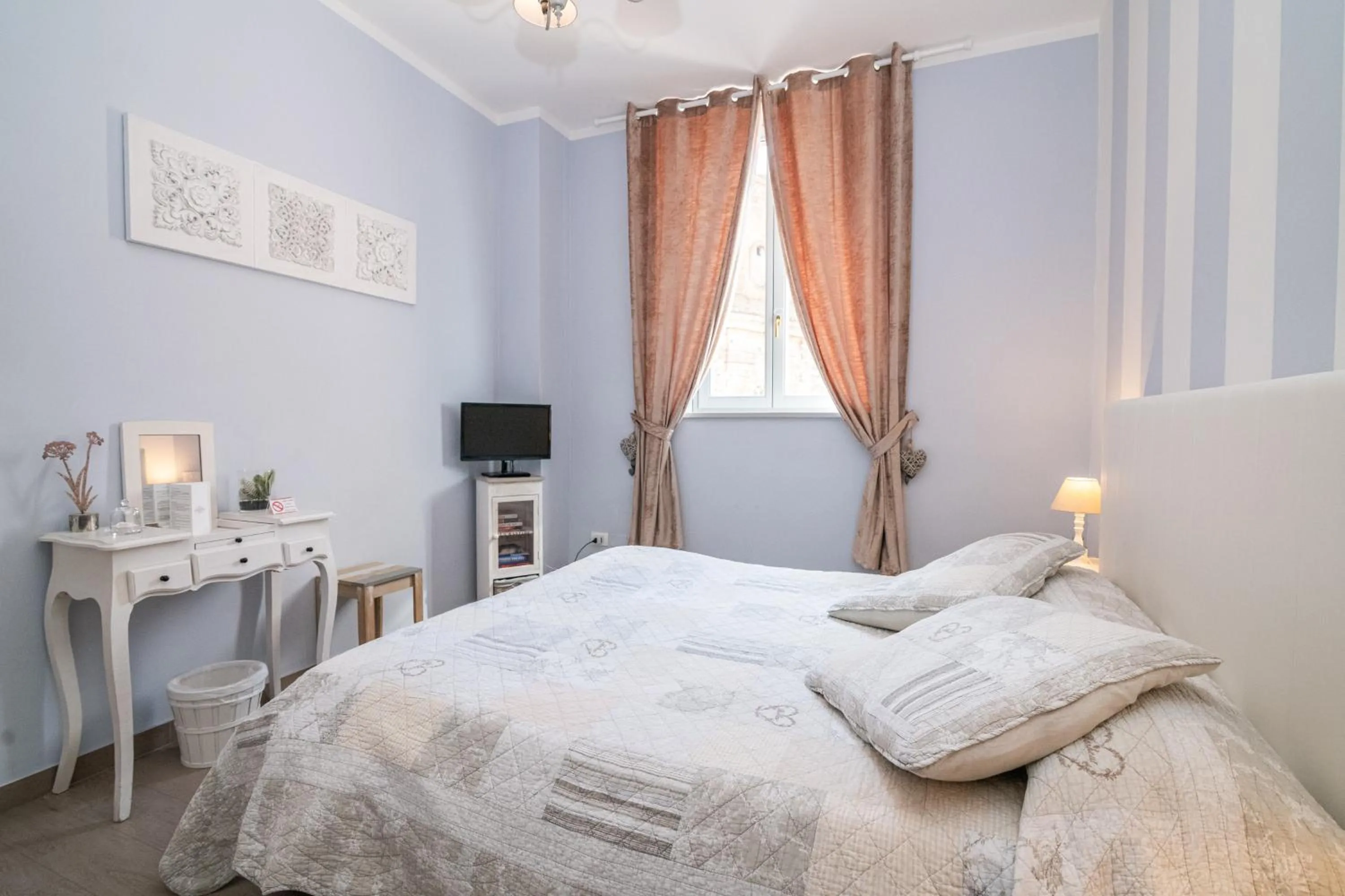 Bedroom, Bed in La Vecchia Tenenza B&B