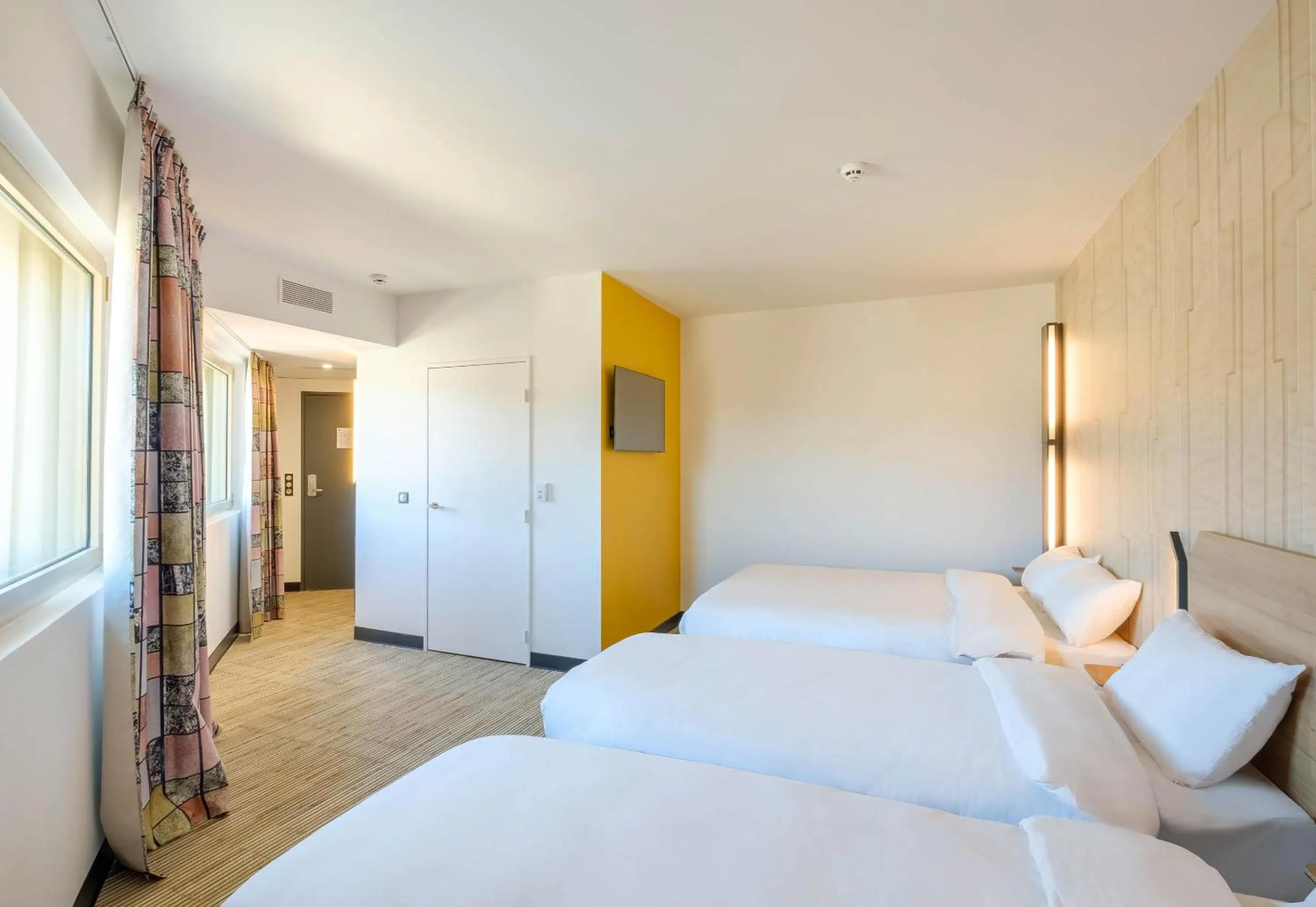 Bedroom, Bed in B&B HOTEL Nice Stade Riviera