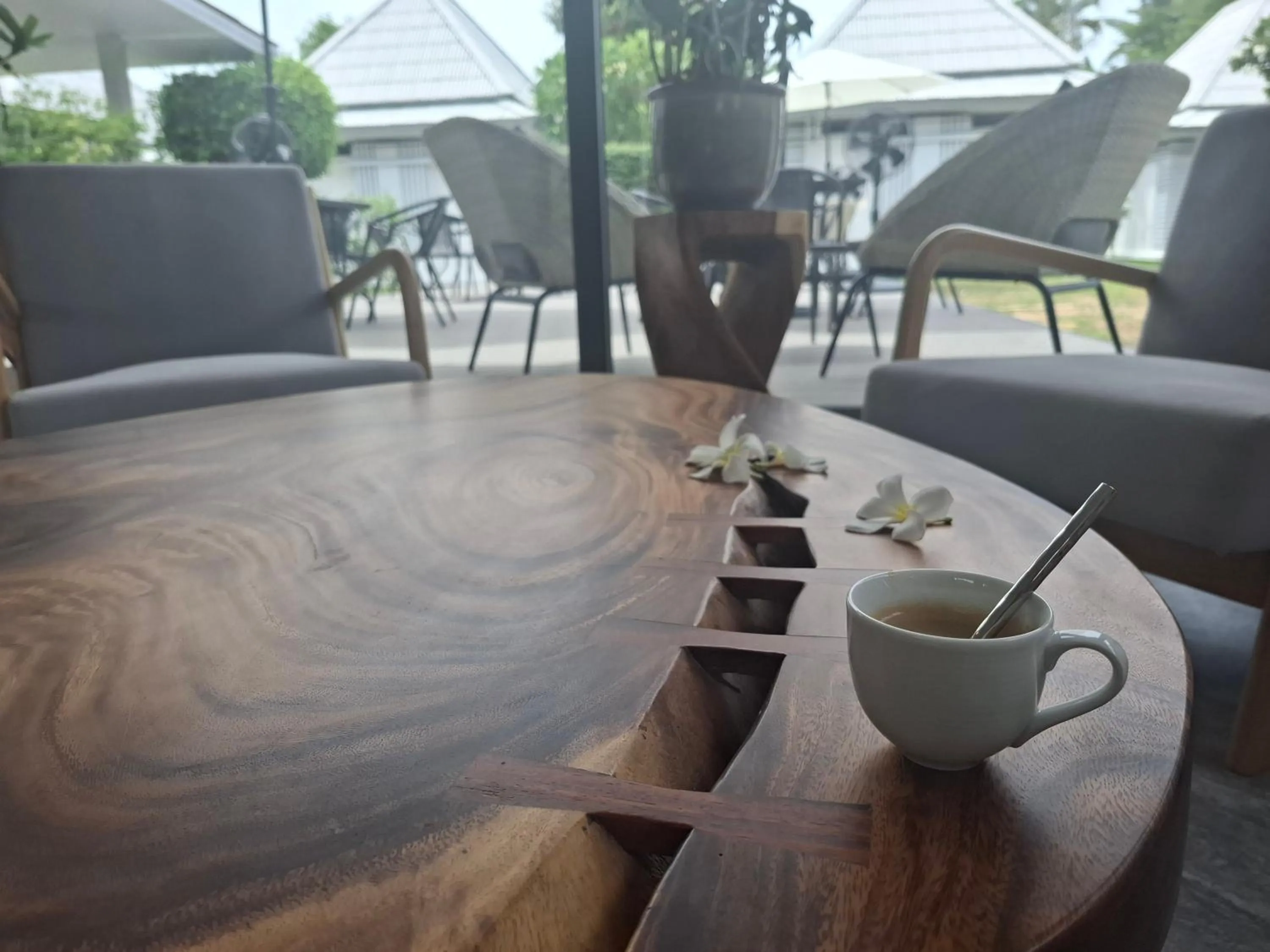 Restaurant/places to eat in Thiptara Resort - adults only