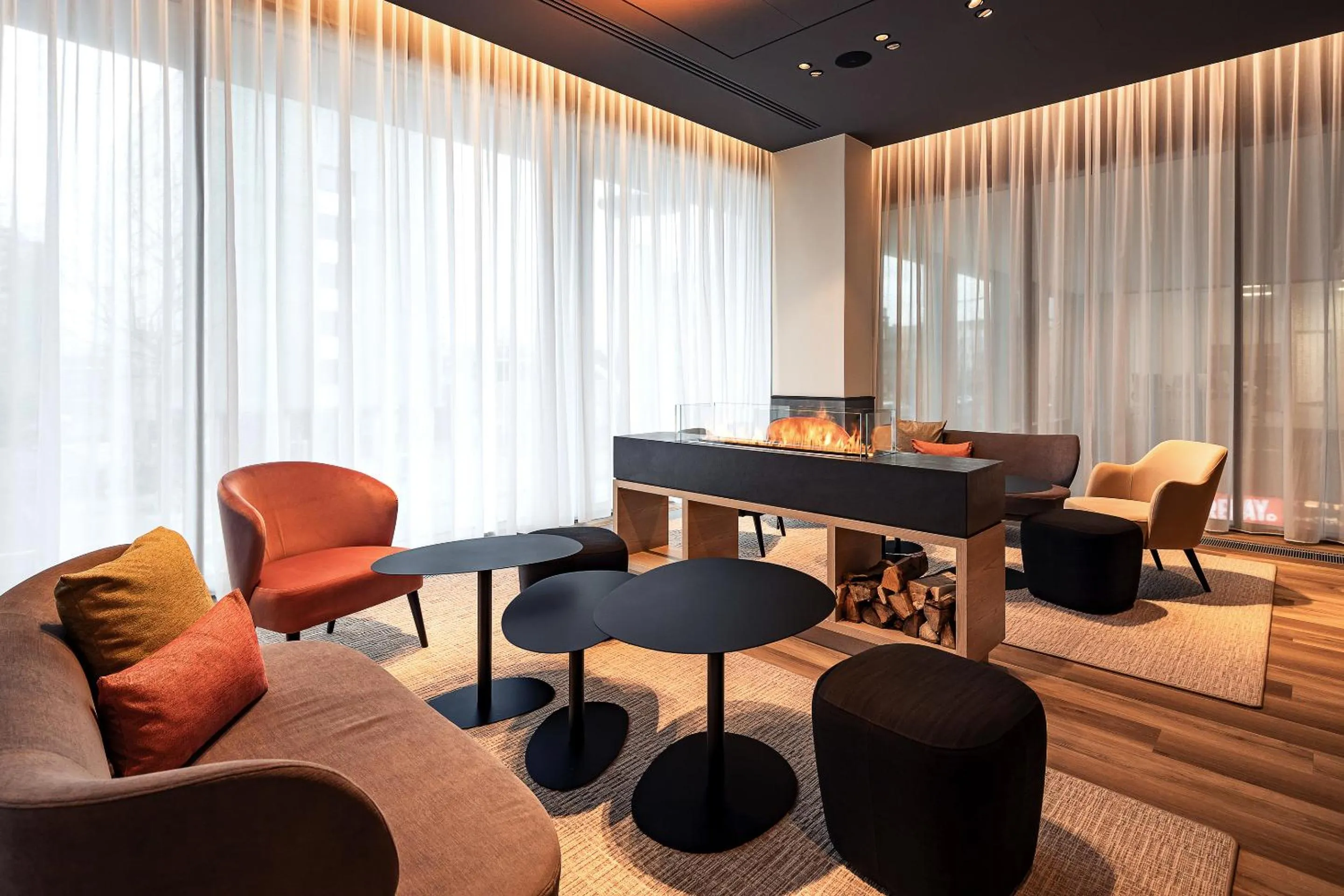 Seating area in IntercityHotel Paderborn