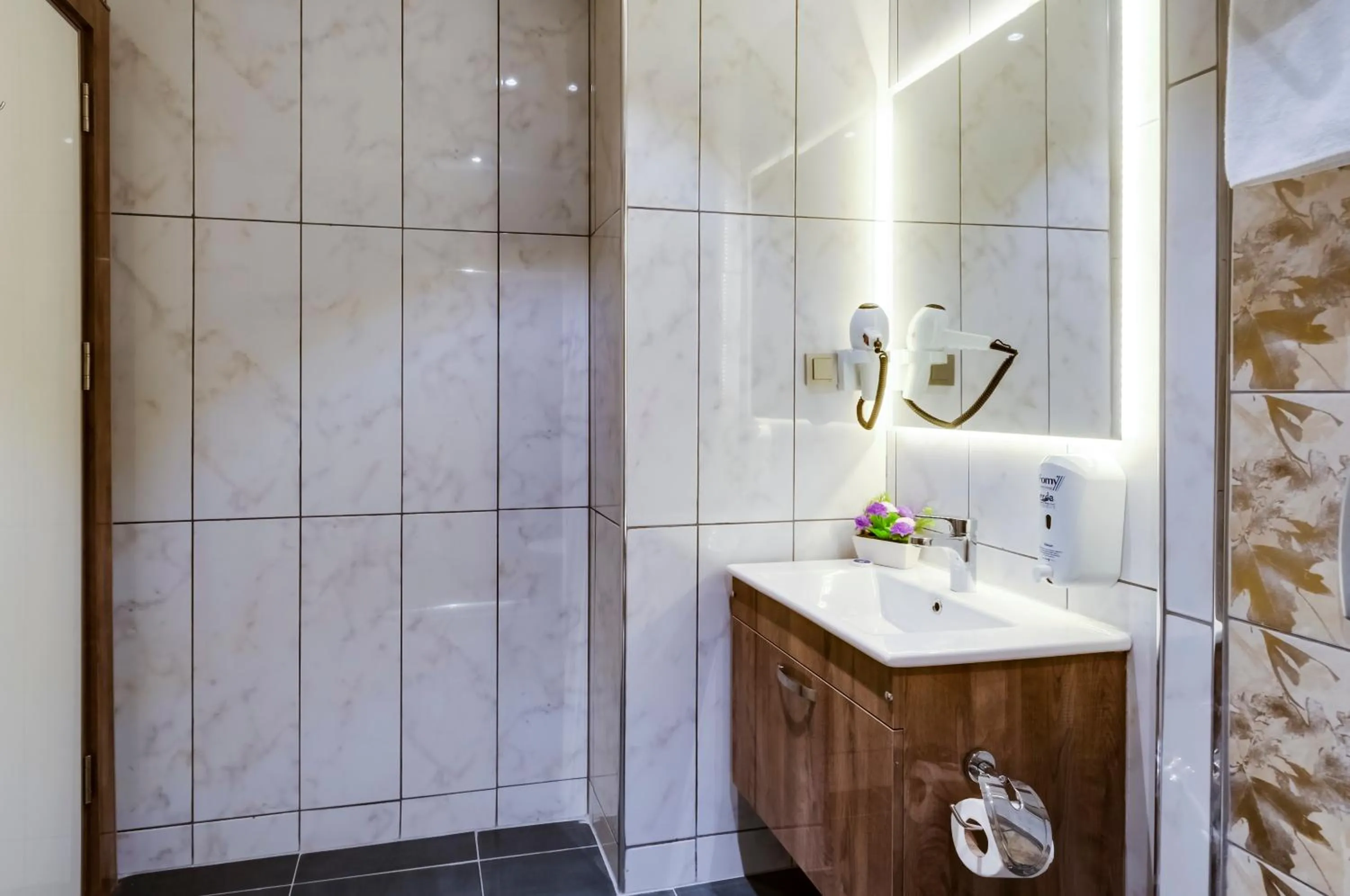 Bathroom in PARK YALÇIN HOTEL