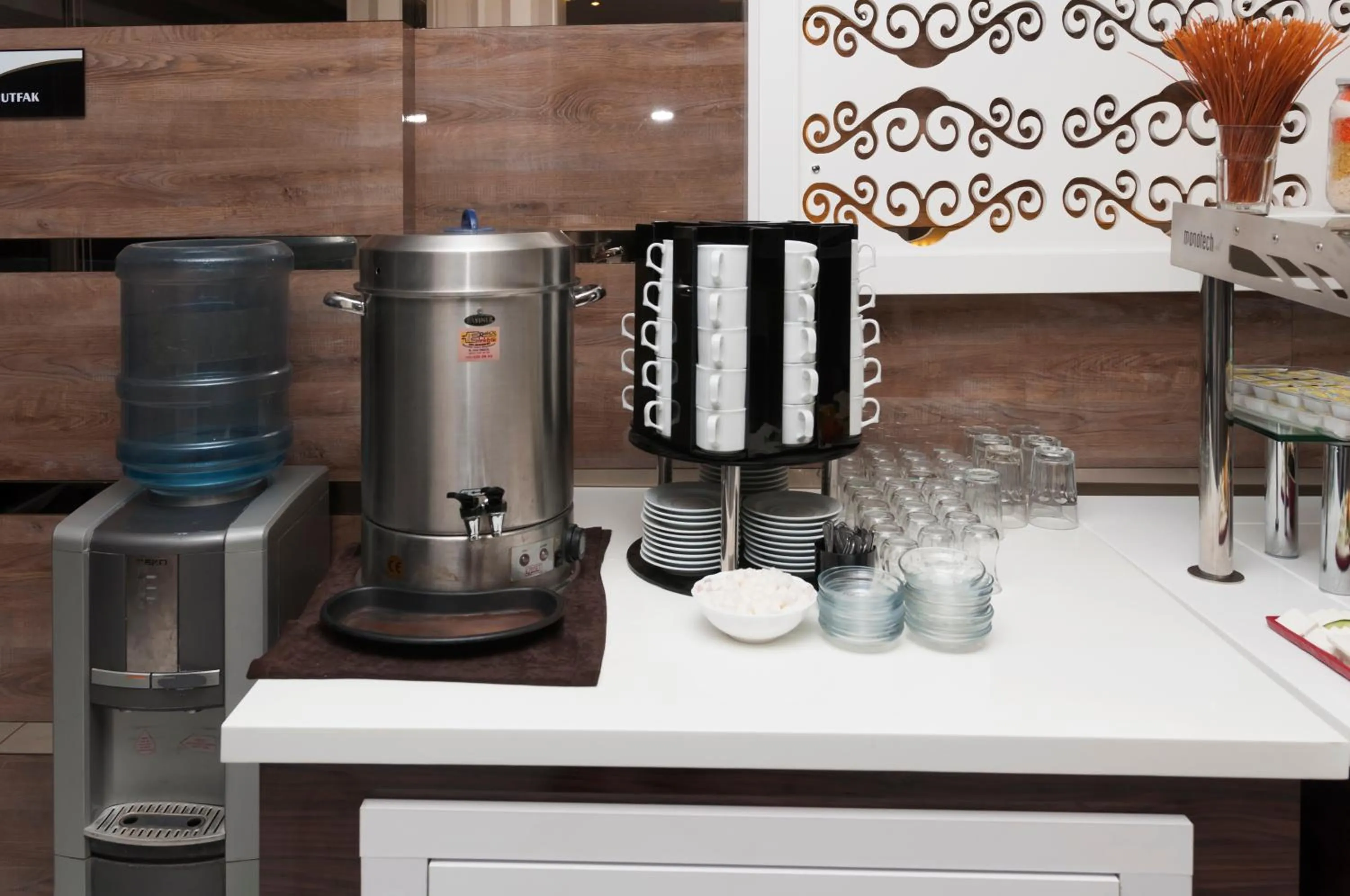 Coffee/tea facilities in PARK YALÇIN HOTEL