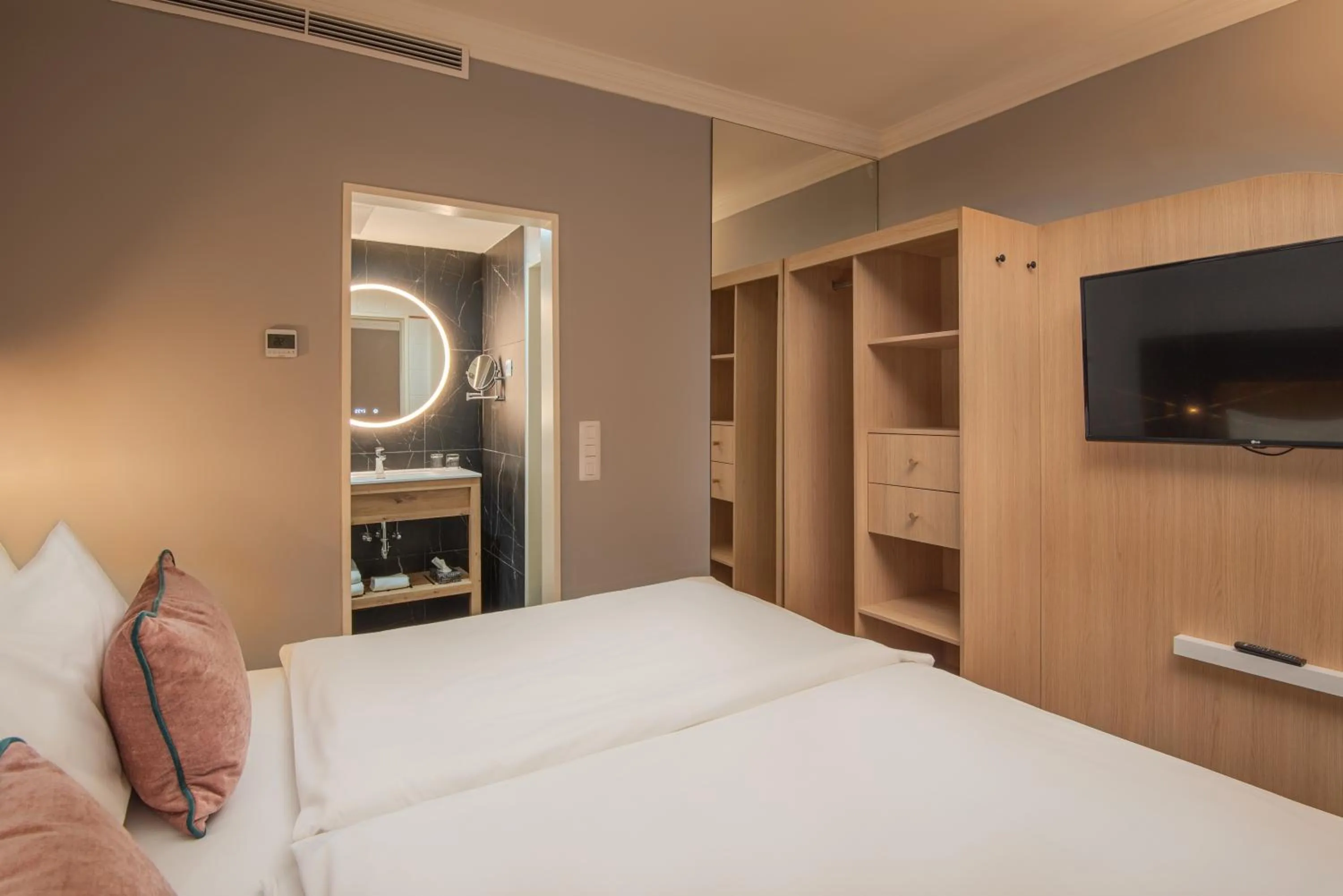 Bed in Castrum Hotel Székesfehérvár