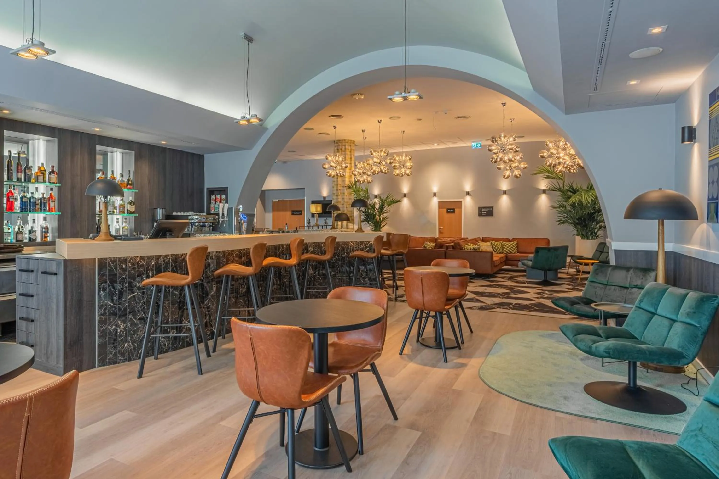 Lounge or bar in Castrum Hotel Székesfehérvár