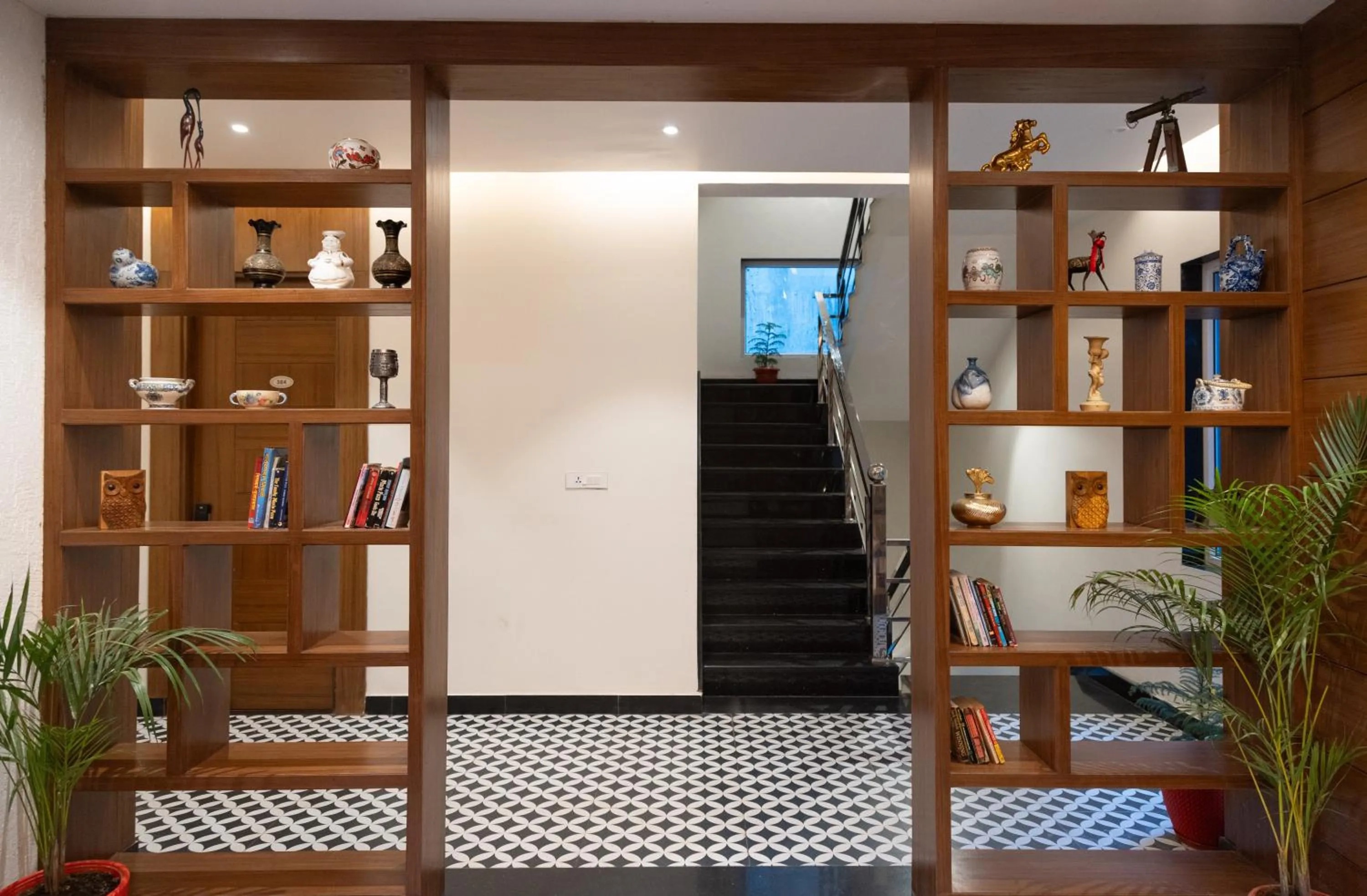 Lobby or reception in Hotel North Wood