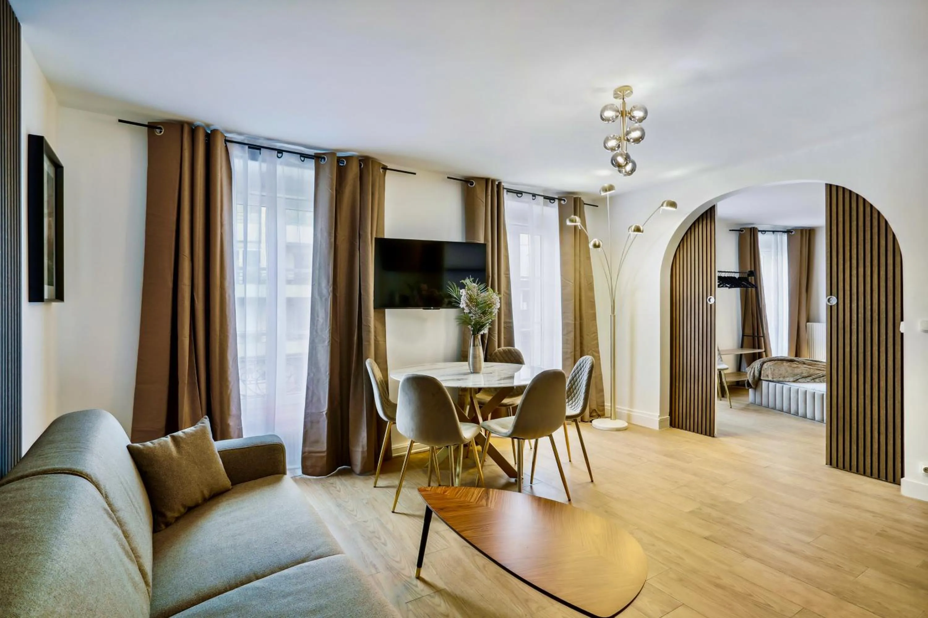 TV and multimedia in Beautiful 2BDR near the Eiffel Tower