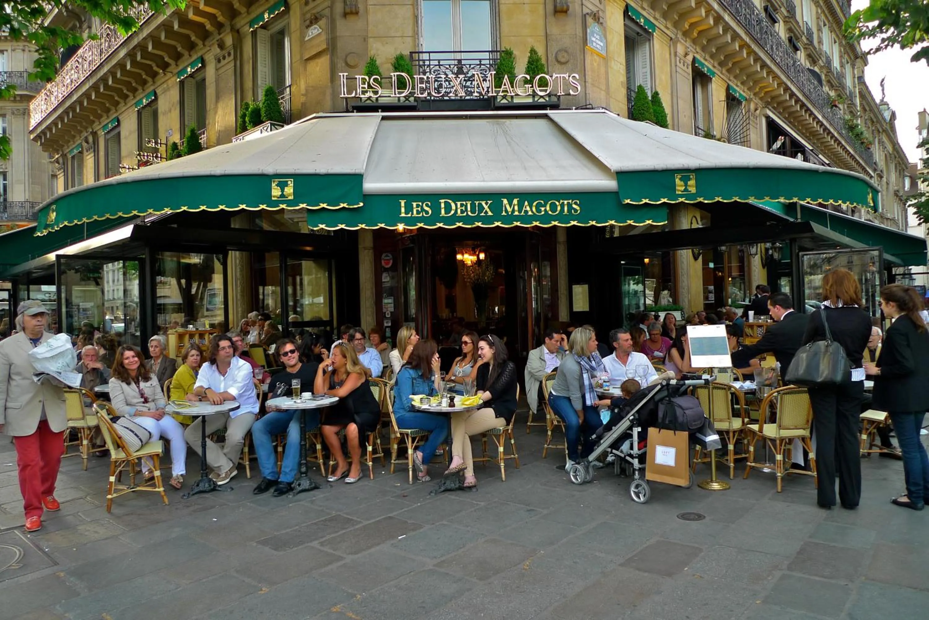 Other in Beautiful 2BDR near the Eiffel Tower