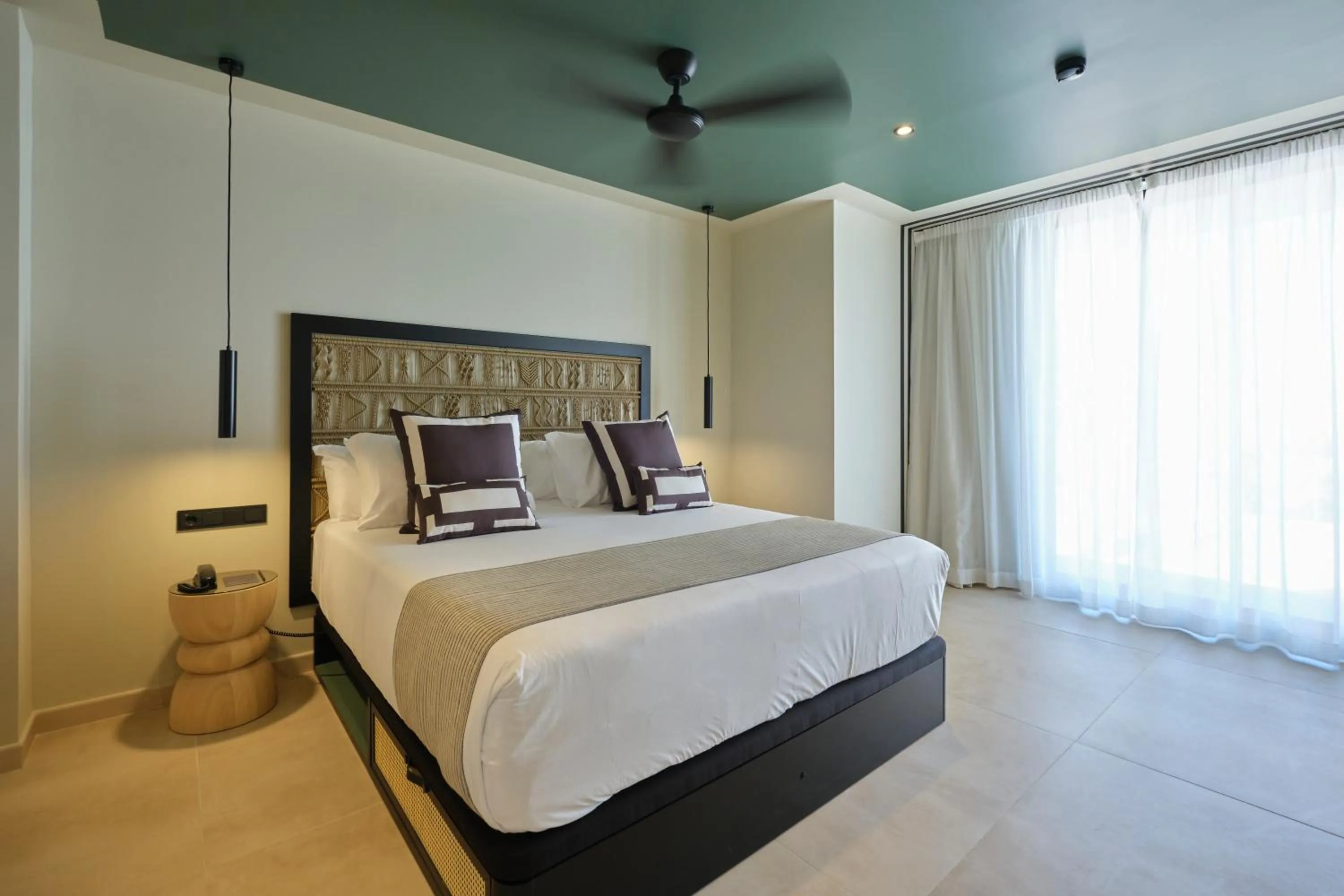 Photo of the whole room, Bed in ESTIMAR Marina Farnals