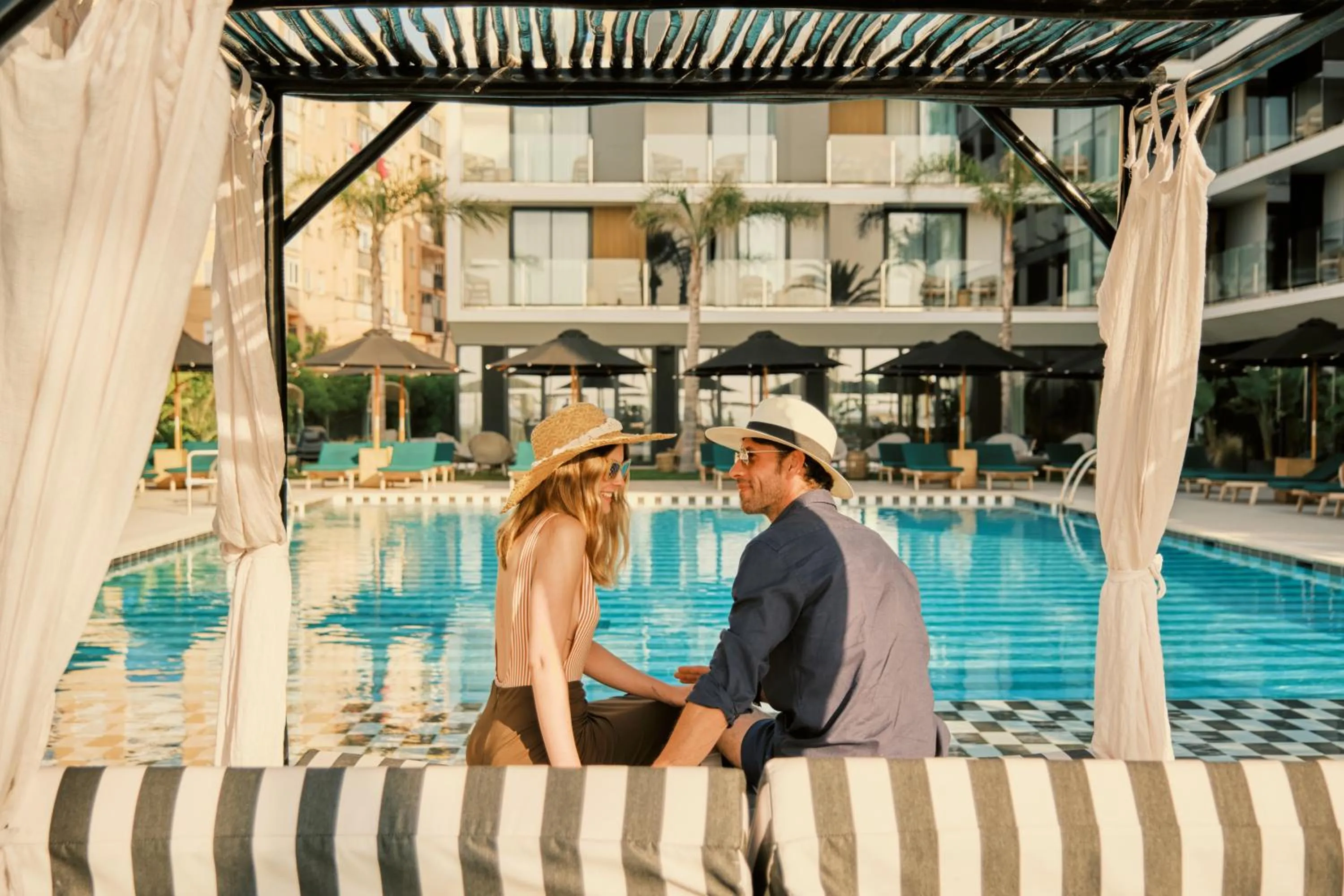 Pool view in ESTIMAR Marina Farnals