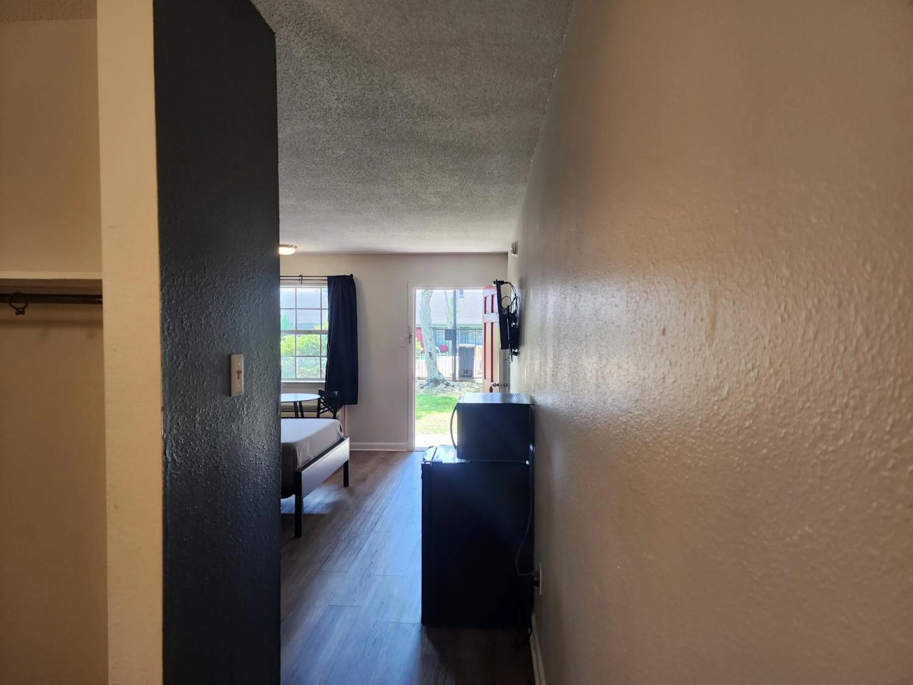 Bed in Red Carpet Inn - Houma