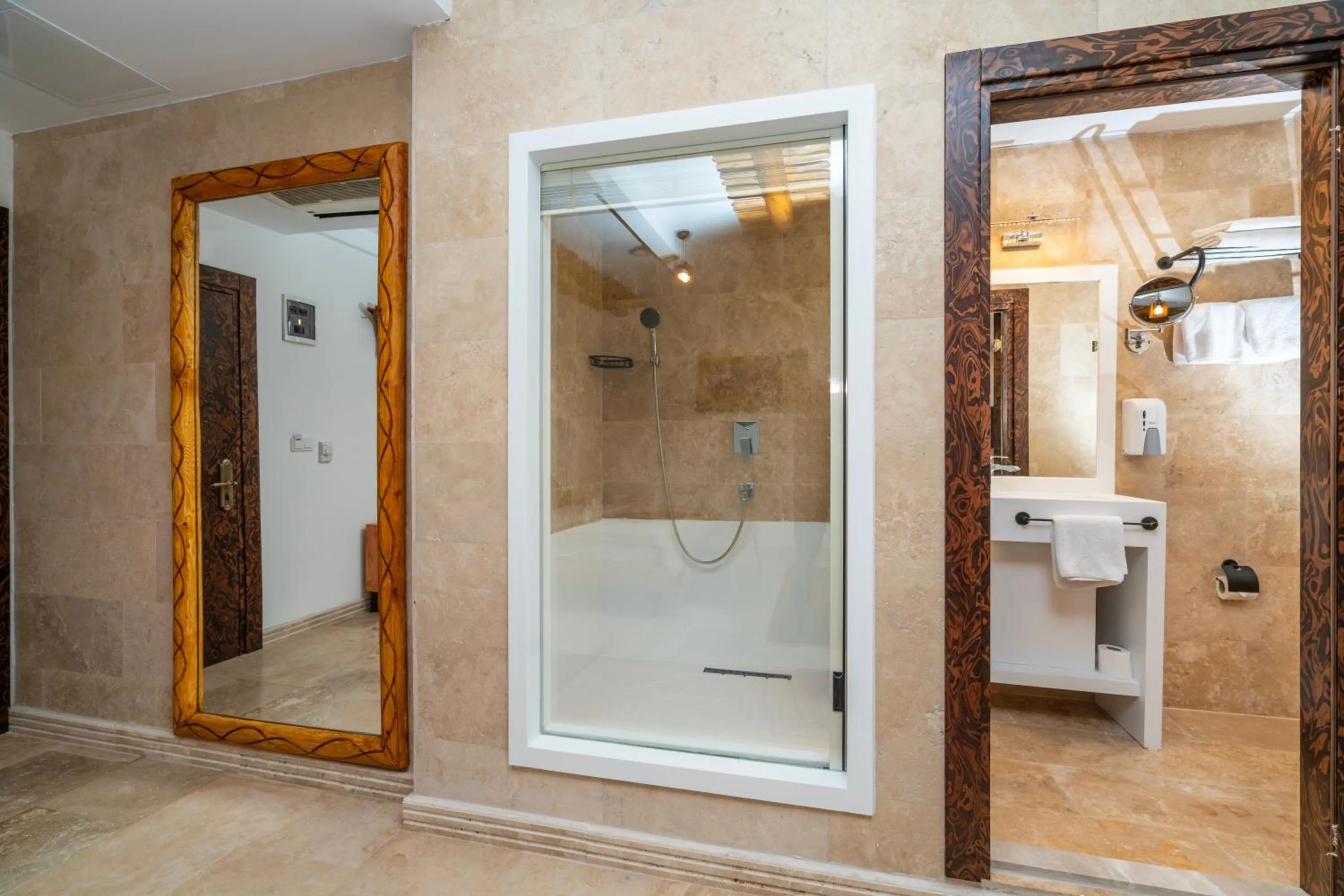 Bathroom in PASHA PALACE HOTEL