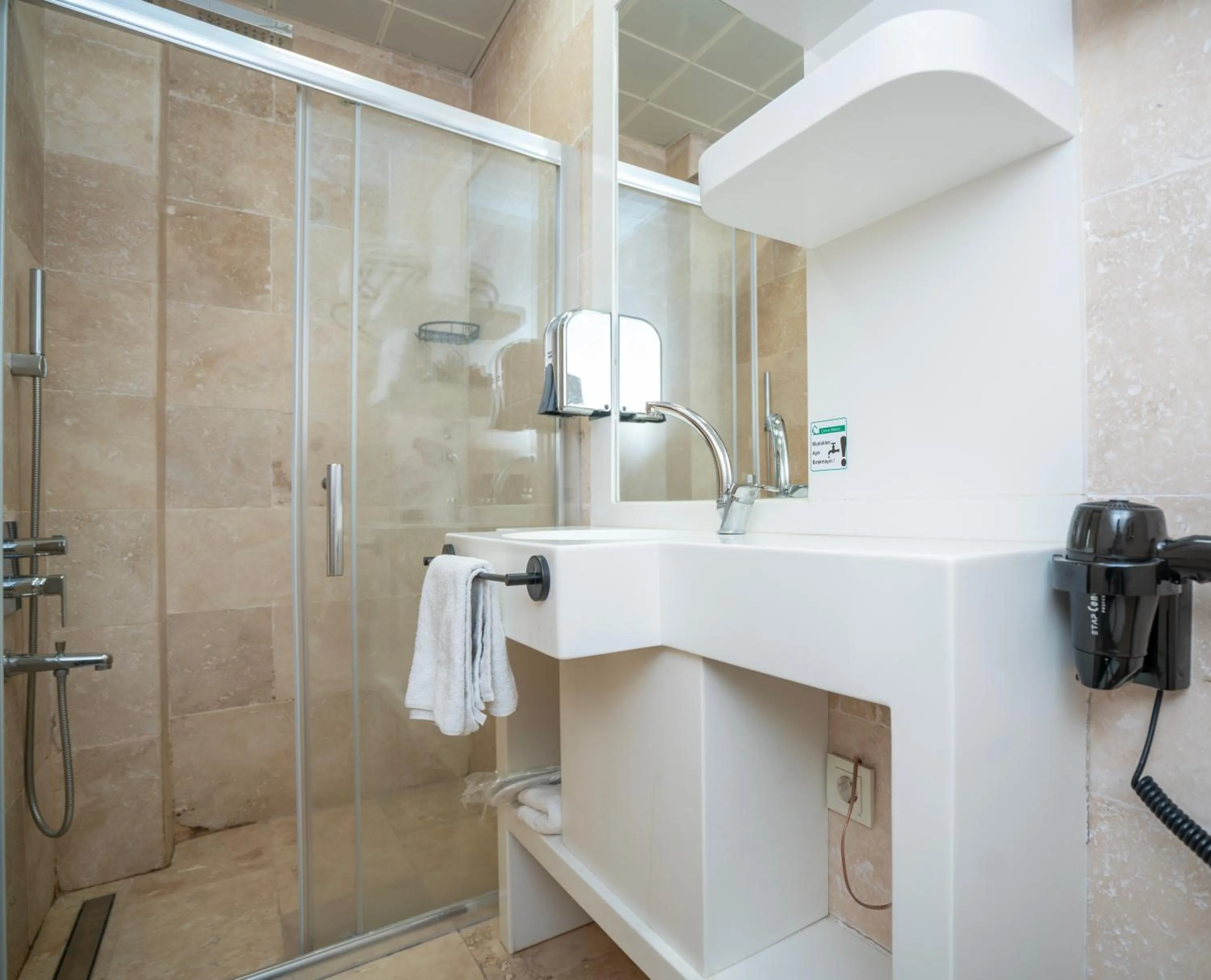 Bathroom in PASHA PALACE HOTEL