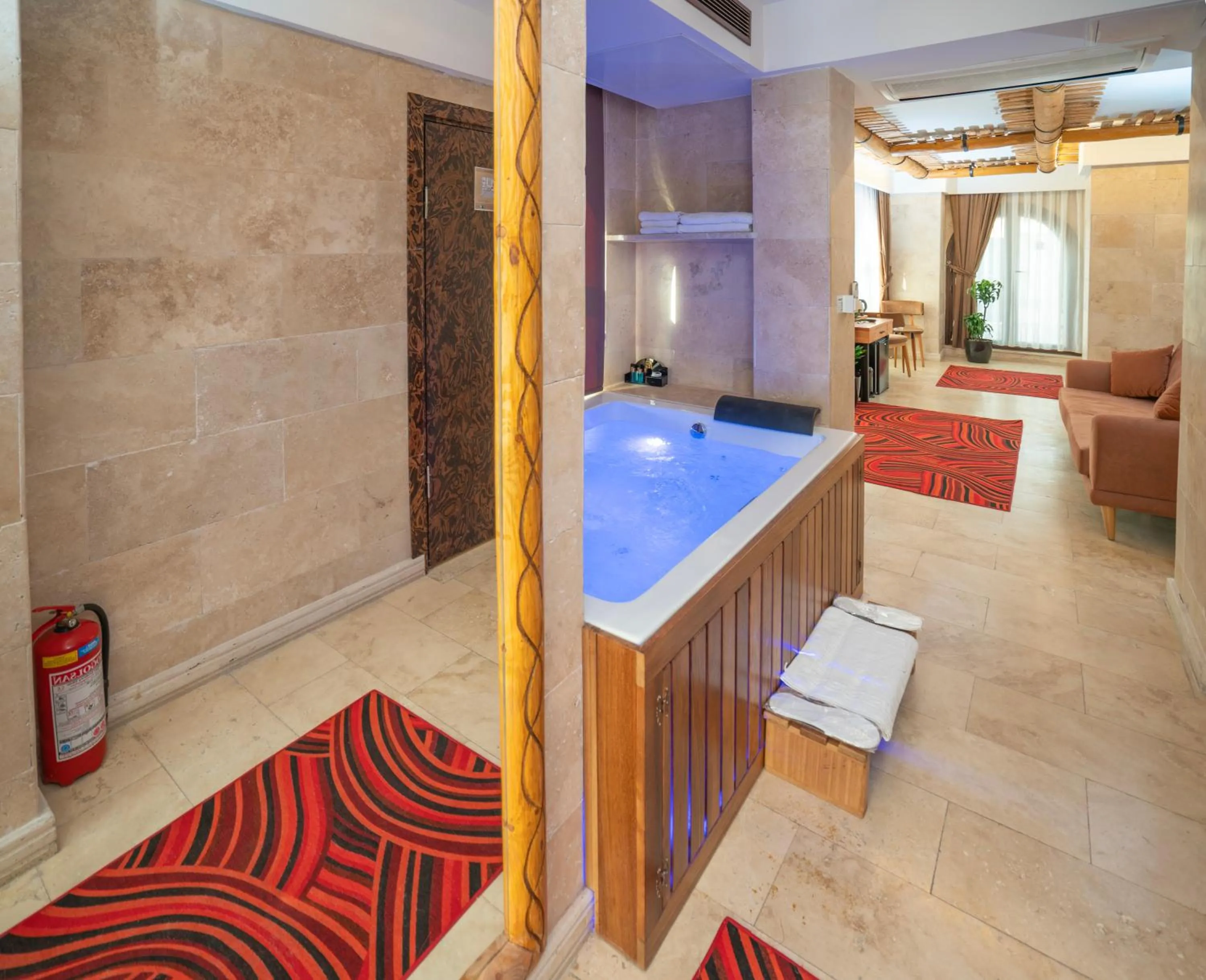 Seating area, Bed in PASHA PALACE HOTEL