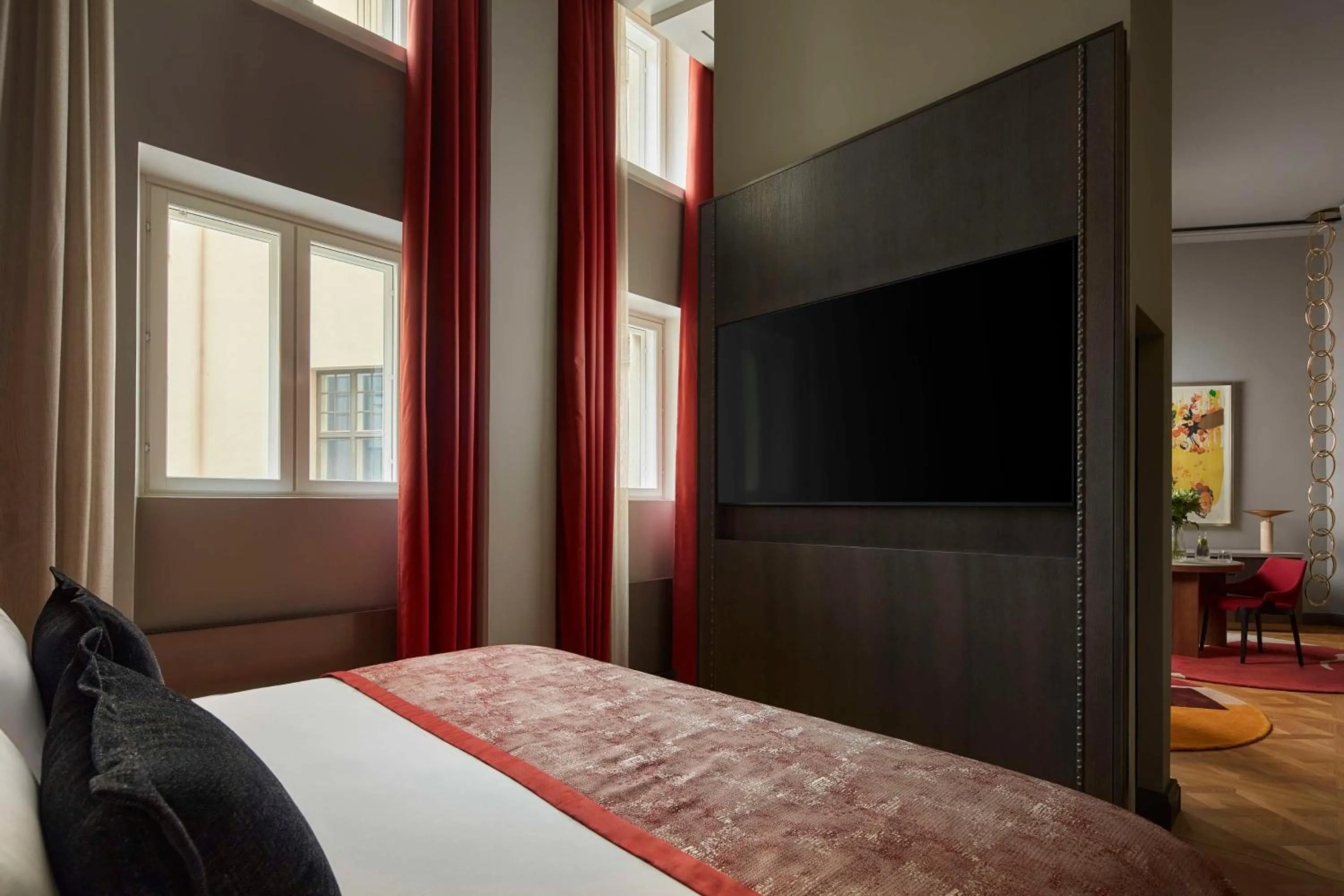 Photo of the whole room, Bed in NH Collection Helsinki Grand Hansa