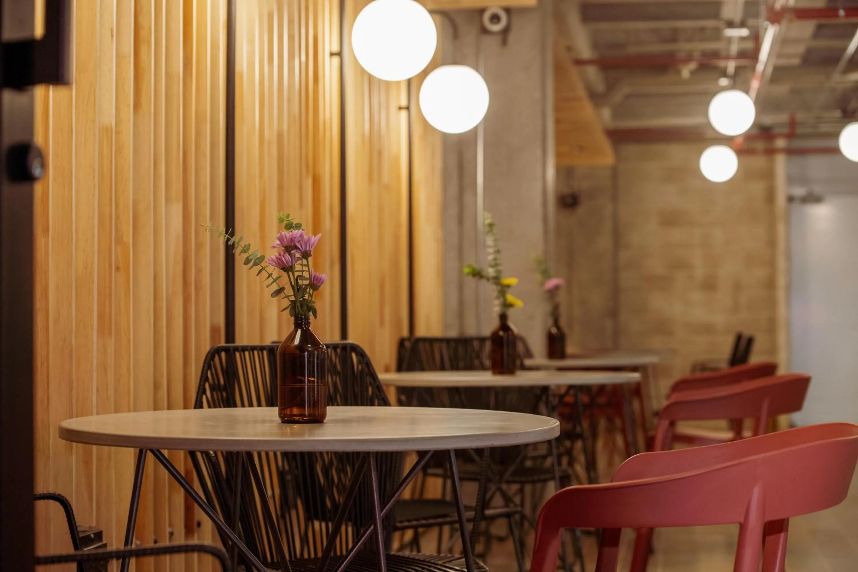 Restaurant/places to eat in Cytrico Hotel Laureles Estadio