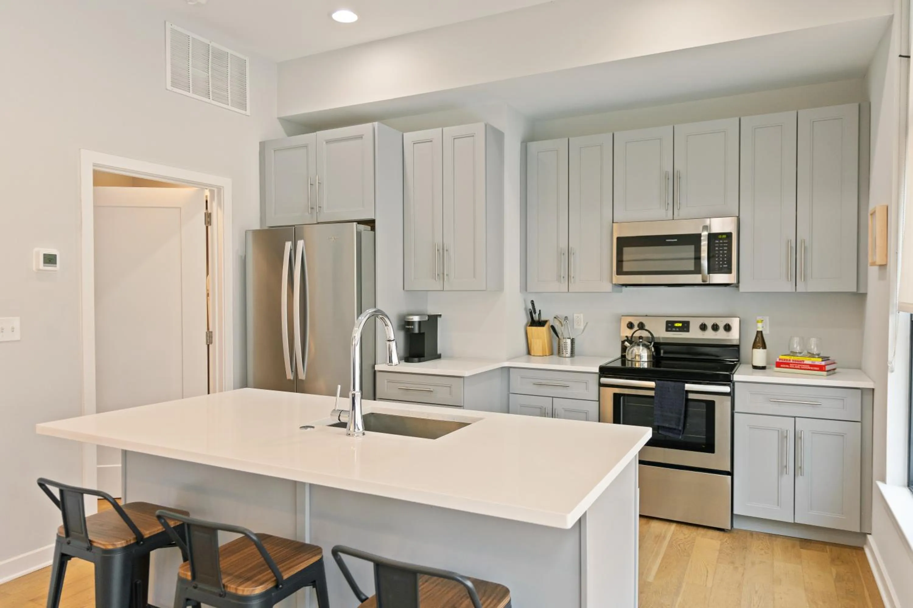 kitchen in Sosuite at The Vine - Old City