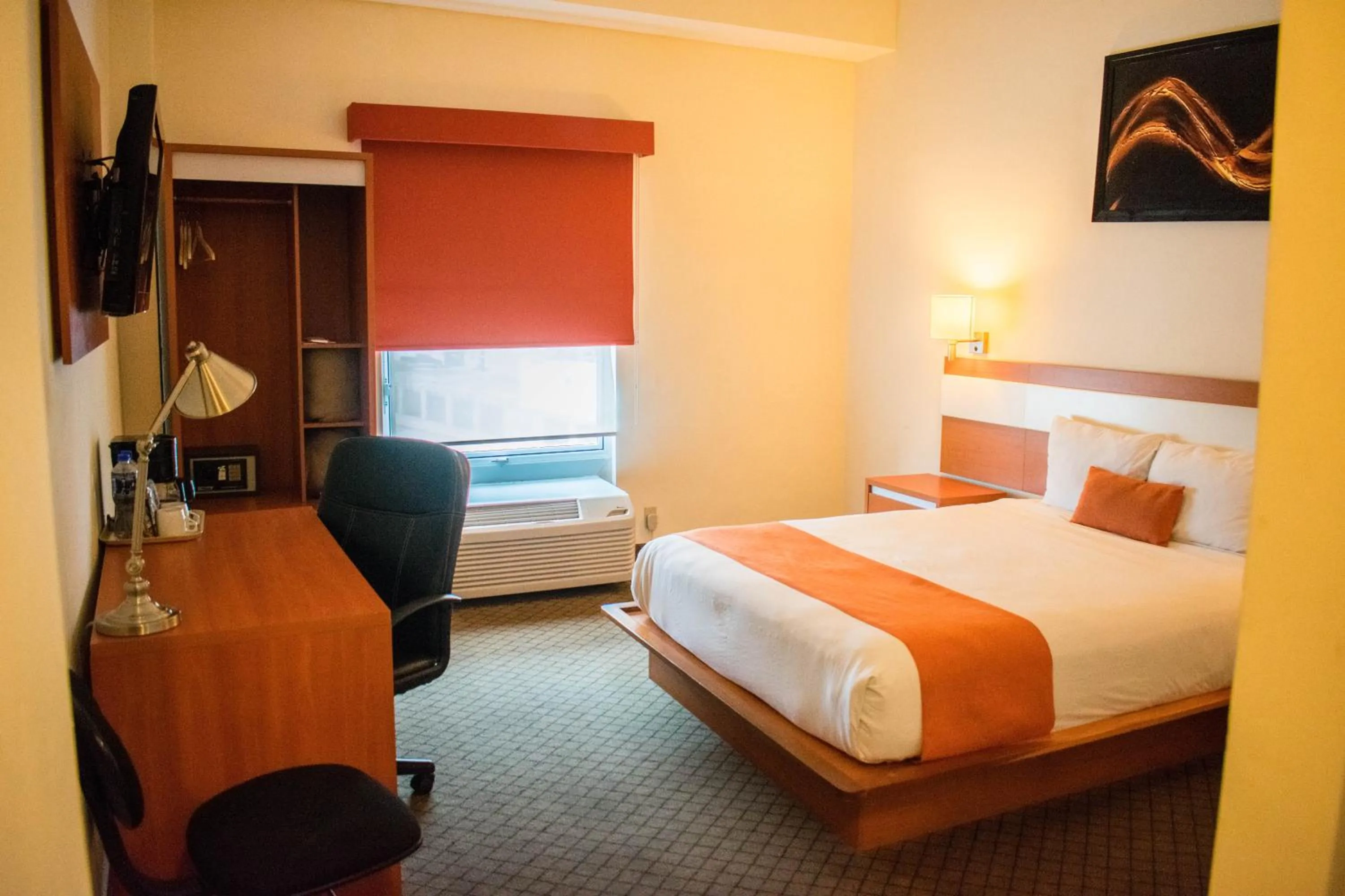 Photo of the whole room, Bed in Los Herederos Hotel Piedras Negras