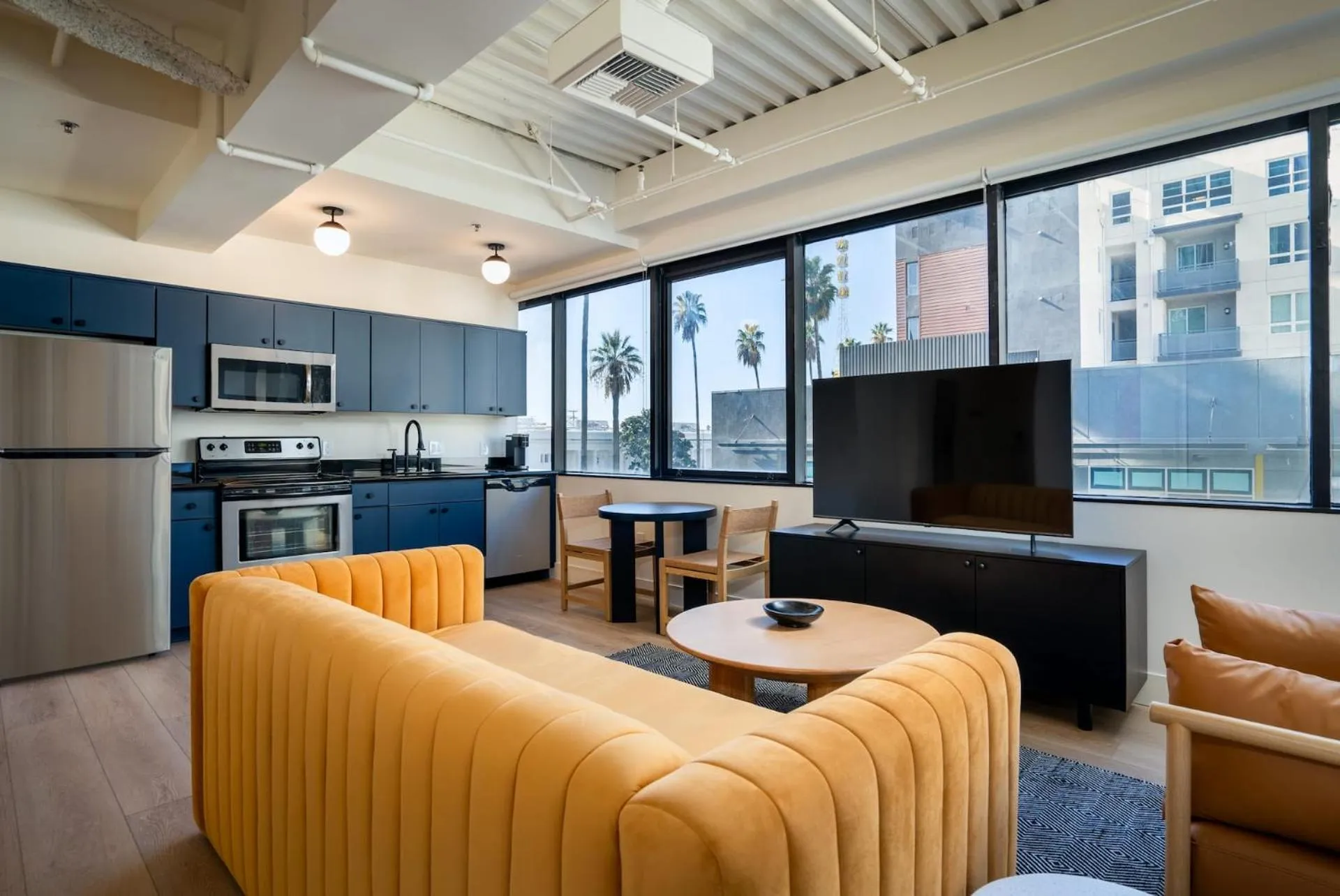 Property building in Kasa Sunset Los Angeles