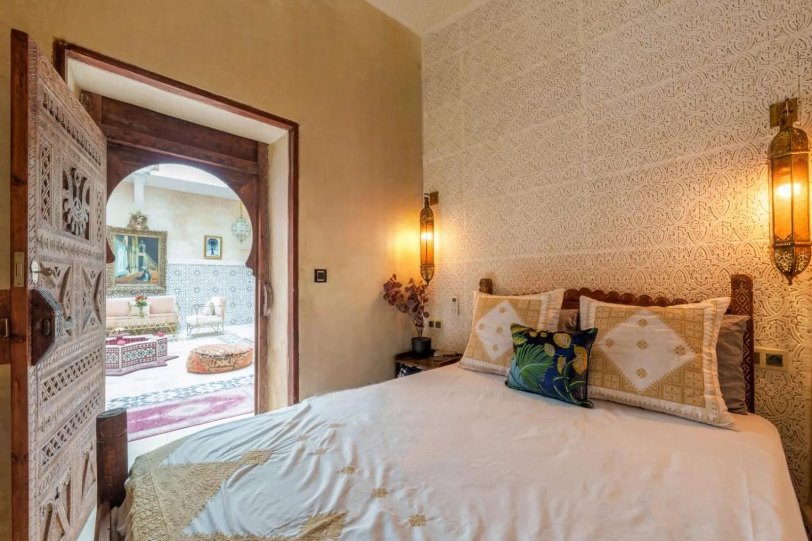 Bed in Riad La Fayette Bed & Breakfast