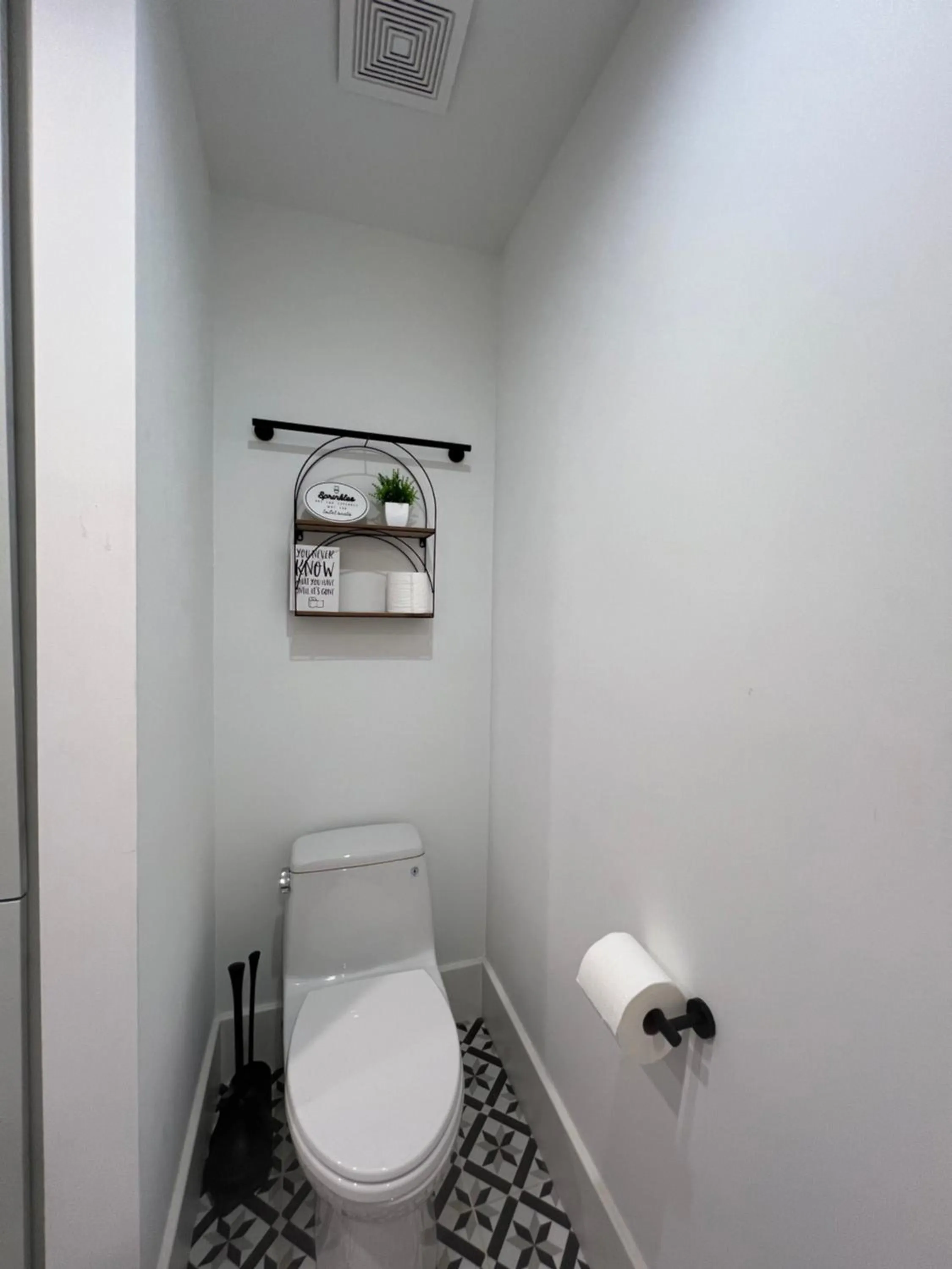 Toilet in MyCrib Houston Hostel